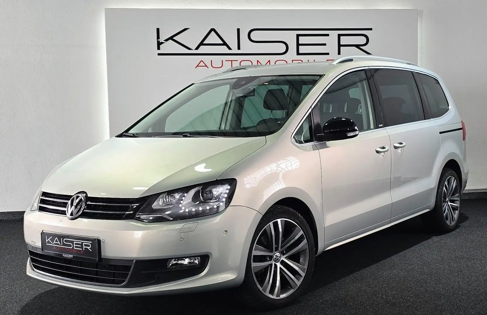 Volkswagen Sharan Comfortline DSG*NAVI*ABSTAND*KAMERA*E. TÜ Stříbrná - 1