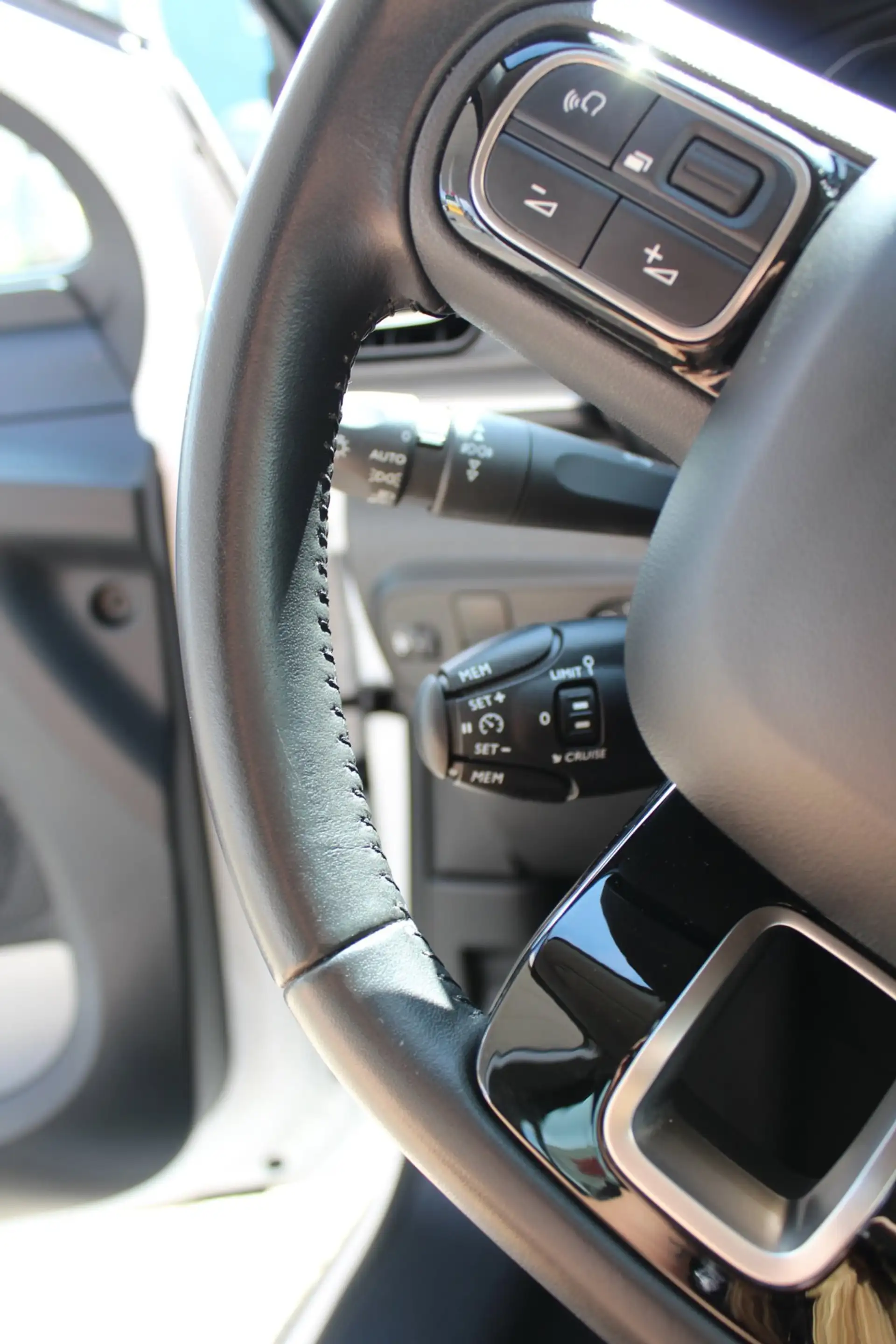 Citroen C3 1.2 PureTech Feel Edition — photo 14