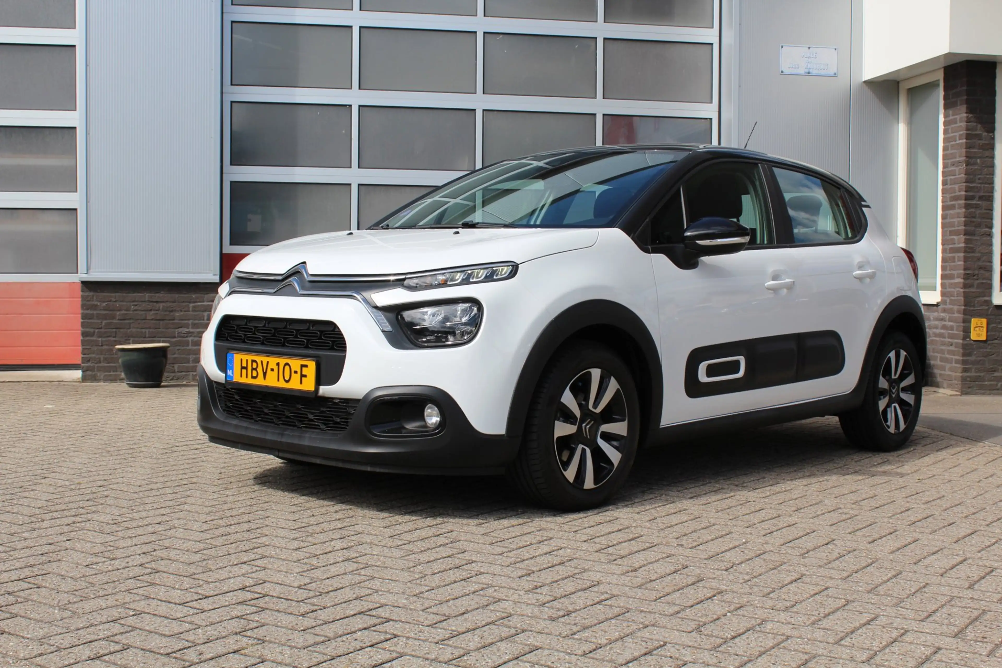 Citroen C3 1.2 PureTech Feel Edition — photo 2