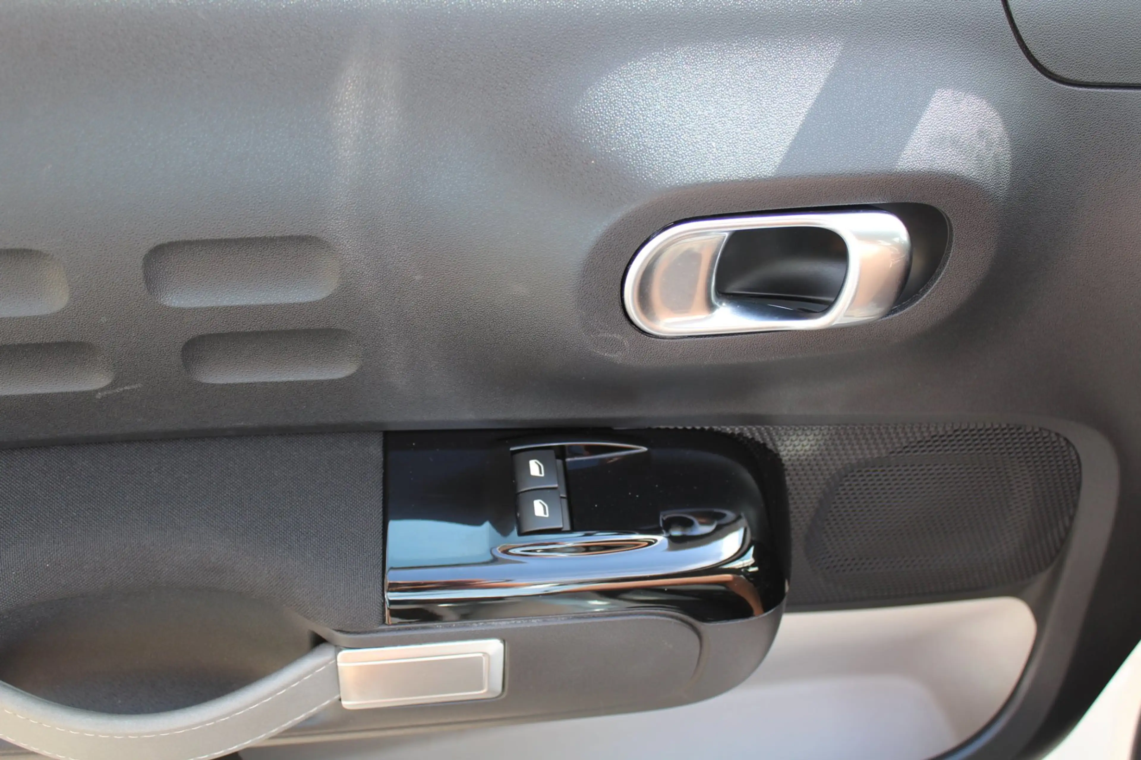 Citroen C3 1.2 PureTech Feel Edition — photo 13