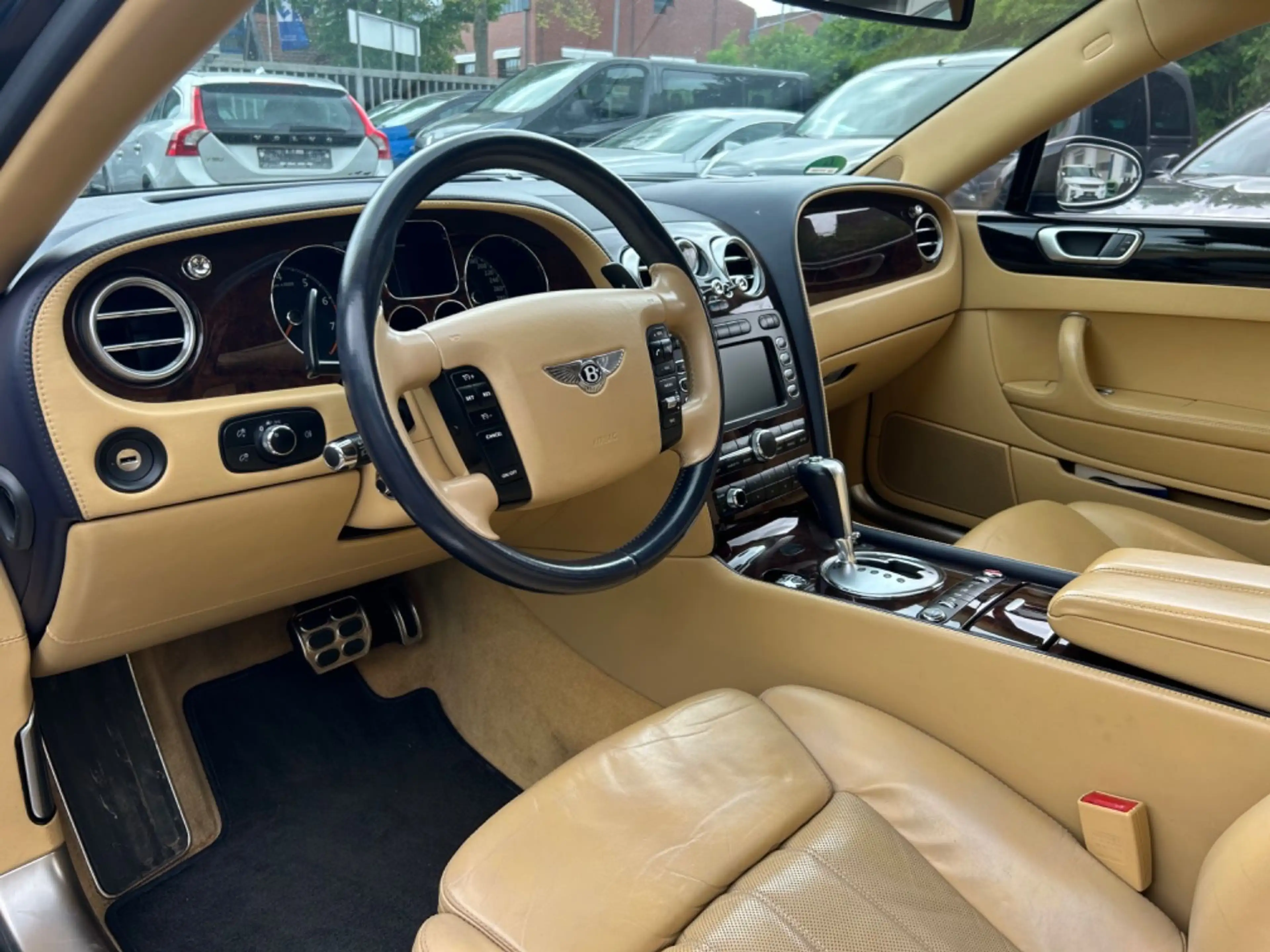 Bentley Flying Spur W12 *Keyless*GSD*HU Neu* — photo 10