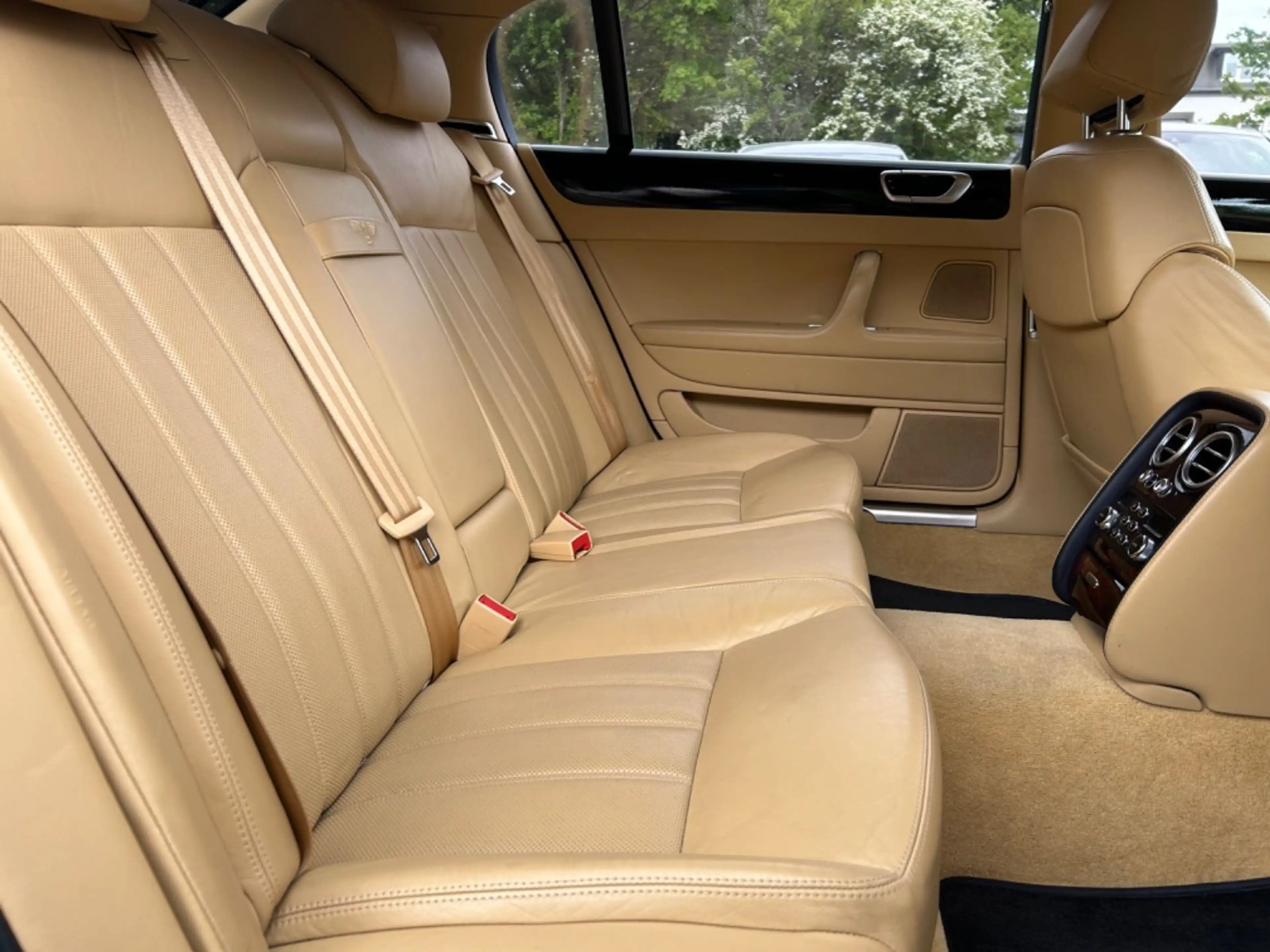 Bentley Flying Spur W12 *Keyless*GSD*HU Neu* — photo 13