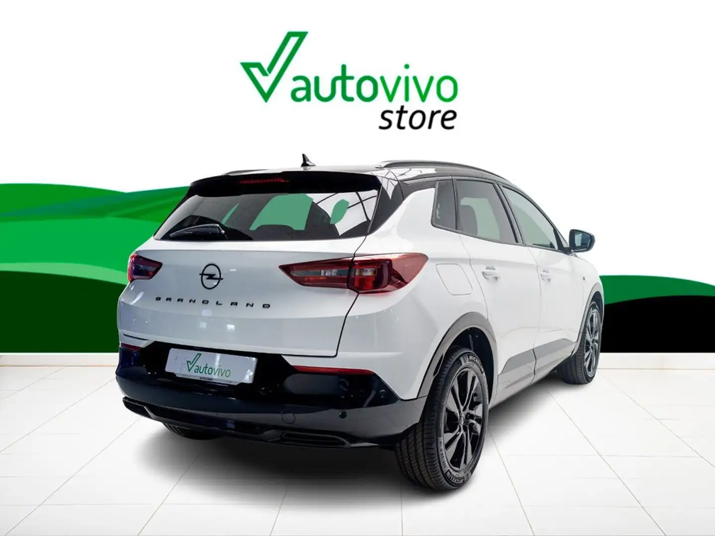 Opel Grandland GS 1.2 MHEV TURBO 136 CV DCT 5P Weiß - 2