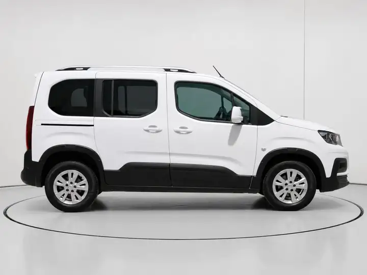 Peugeot Rifter 2021, foto 2