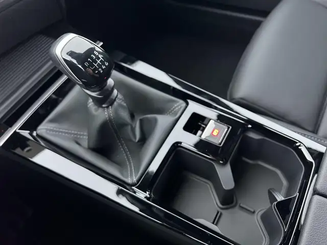 Opel Astra view 13