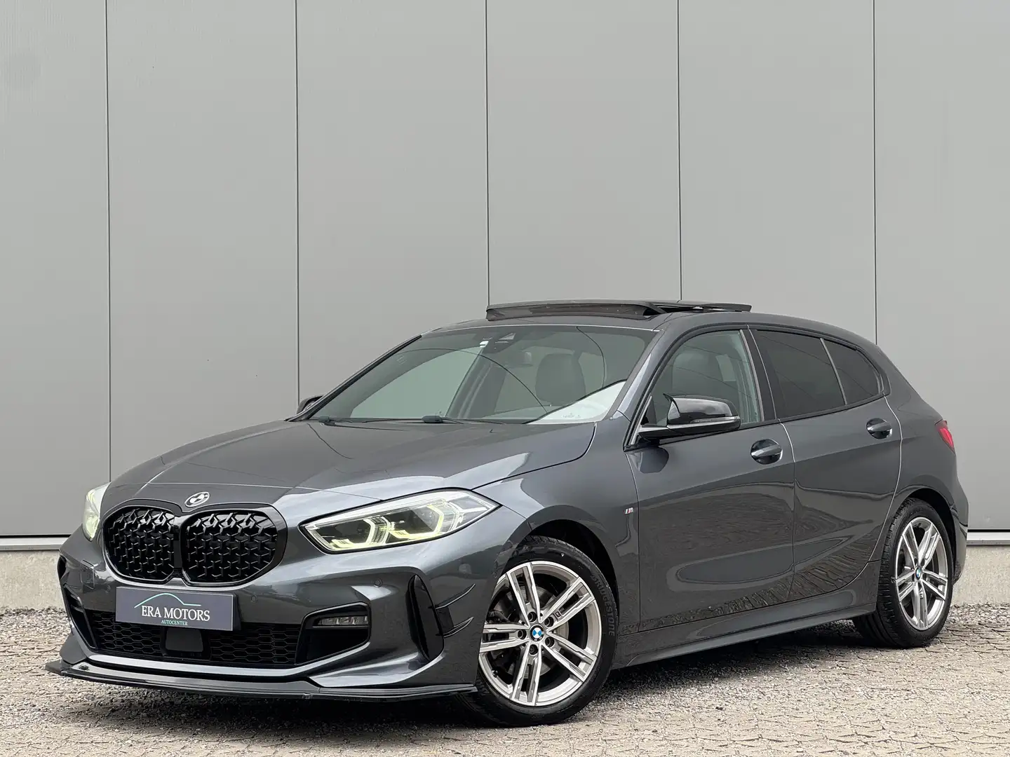 BMW 118 118iA M Pack Pano VirtualCockpit Camera Garantie * Grijs - 1