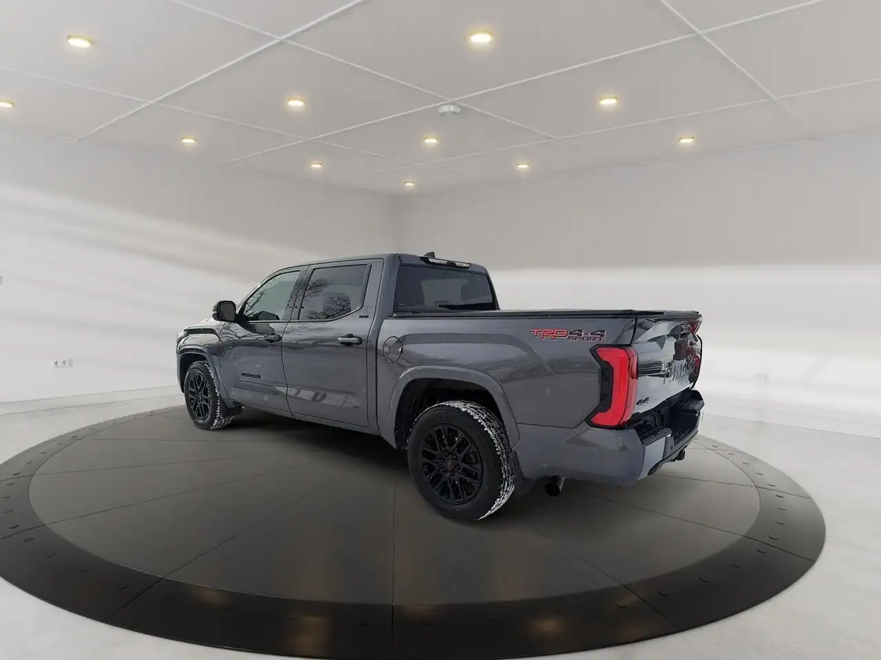 Toyota Tundra снимка Toyota Tundra