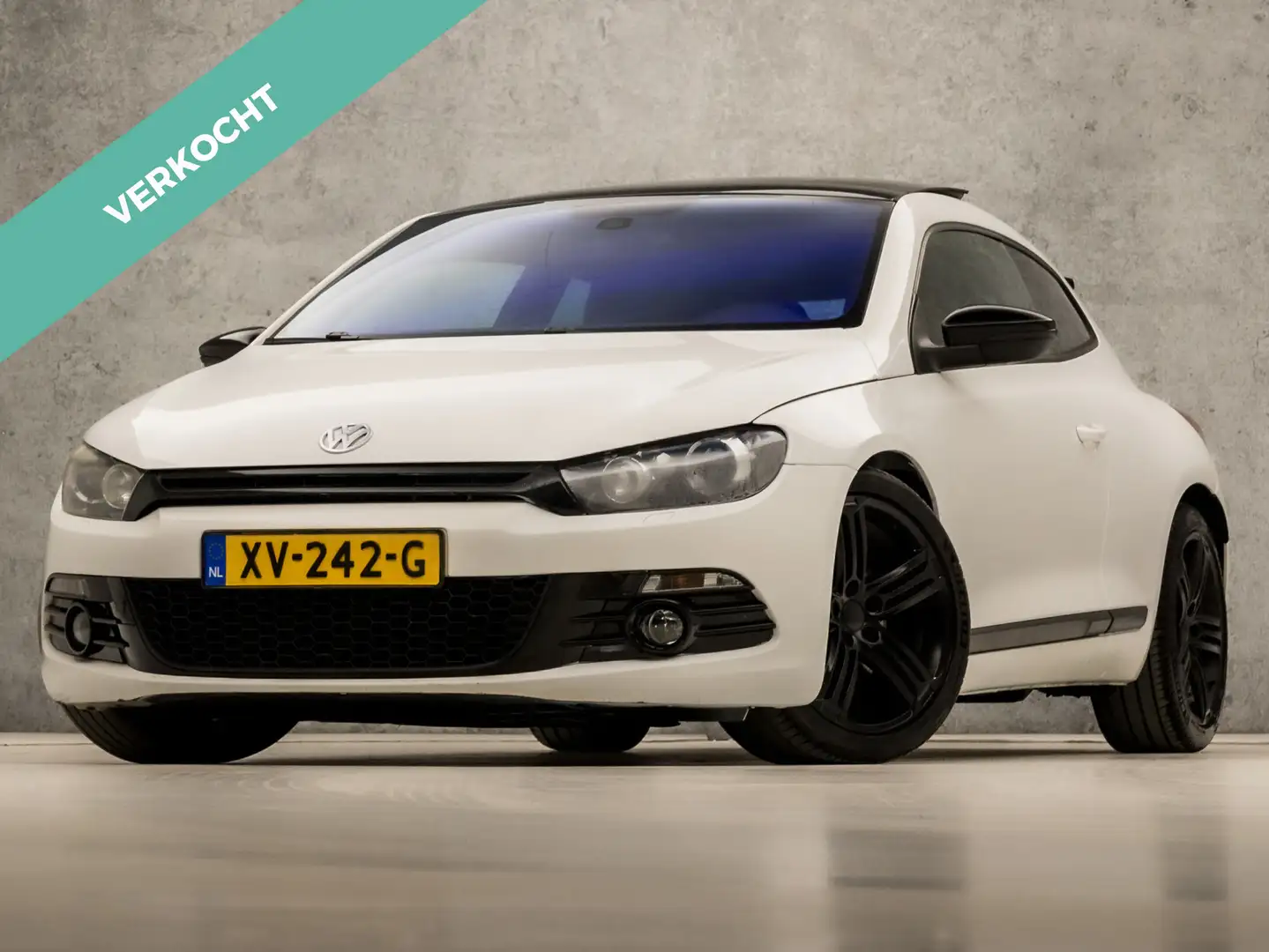 Volkswagen Scirocco 2.0 TSI Sport 200Pk Automaat (SCHUIFDAK, YOUNGTIME Білий - 1