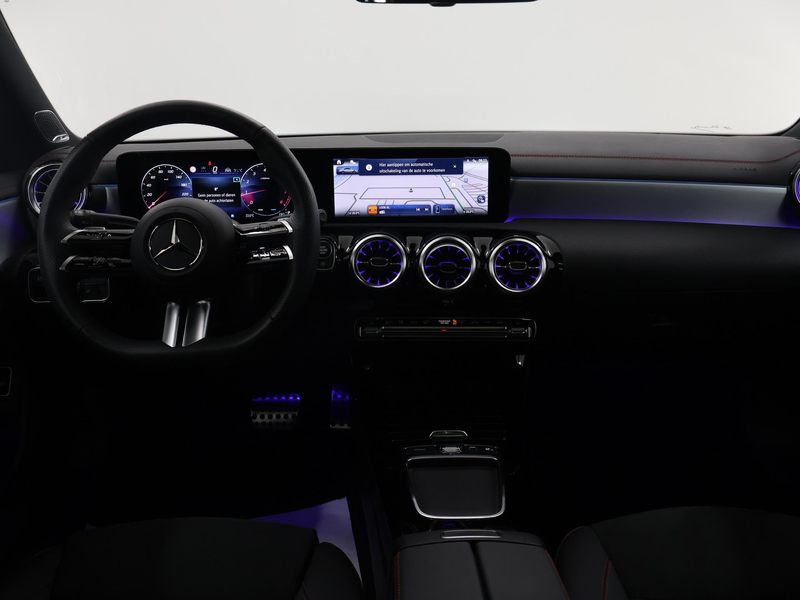 Mercedes-Benz CLA 180 Business Solution AMG | Panoramadak | Burmester | — photo 8