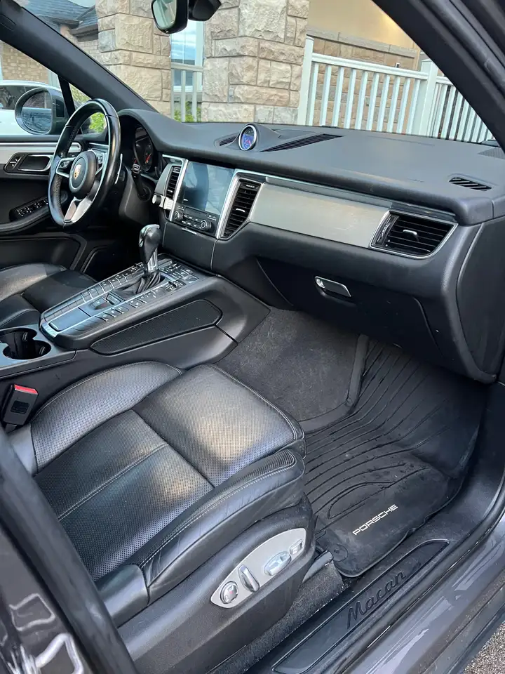 Porsche Macan снимка Porsche Macan
