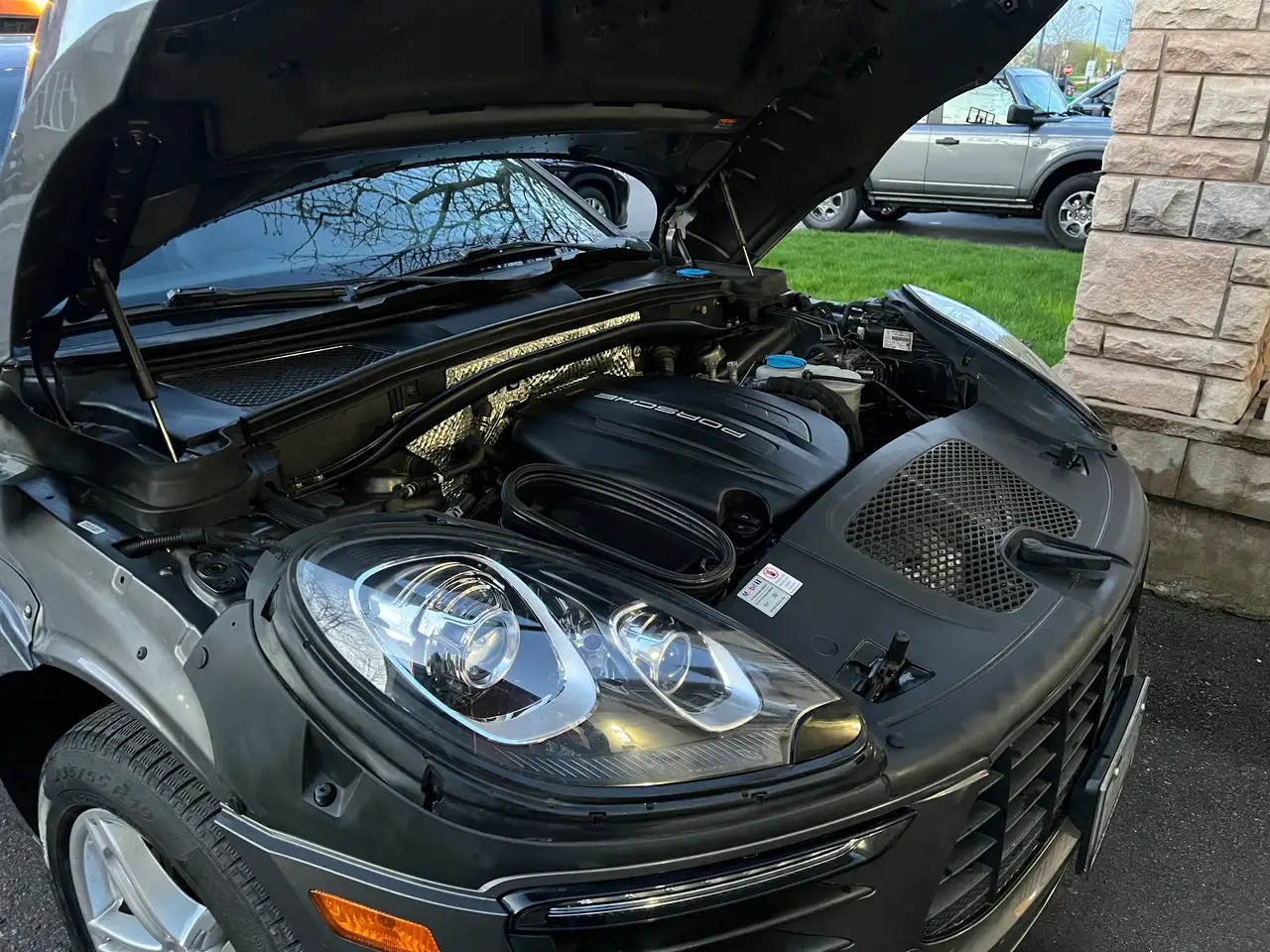 Porsche Macan снимка Porsche Macan