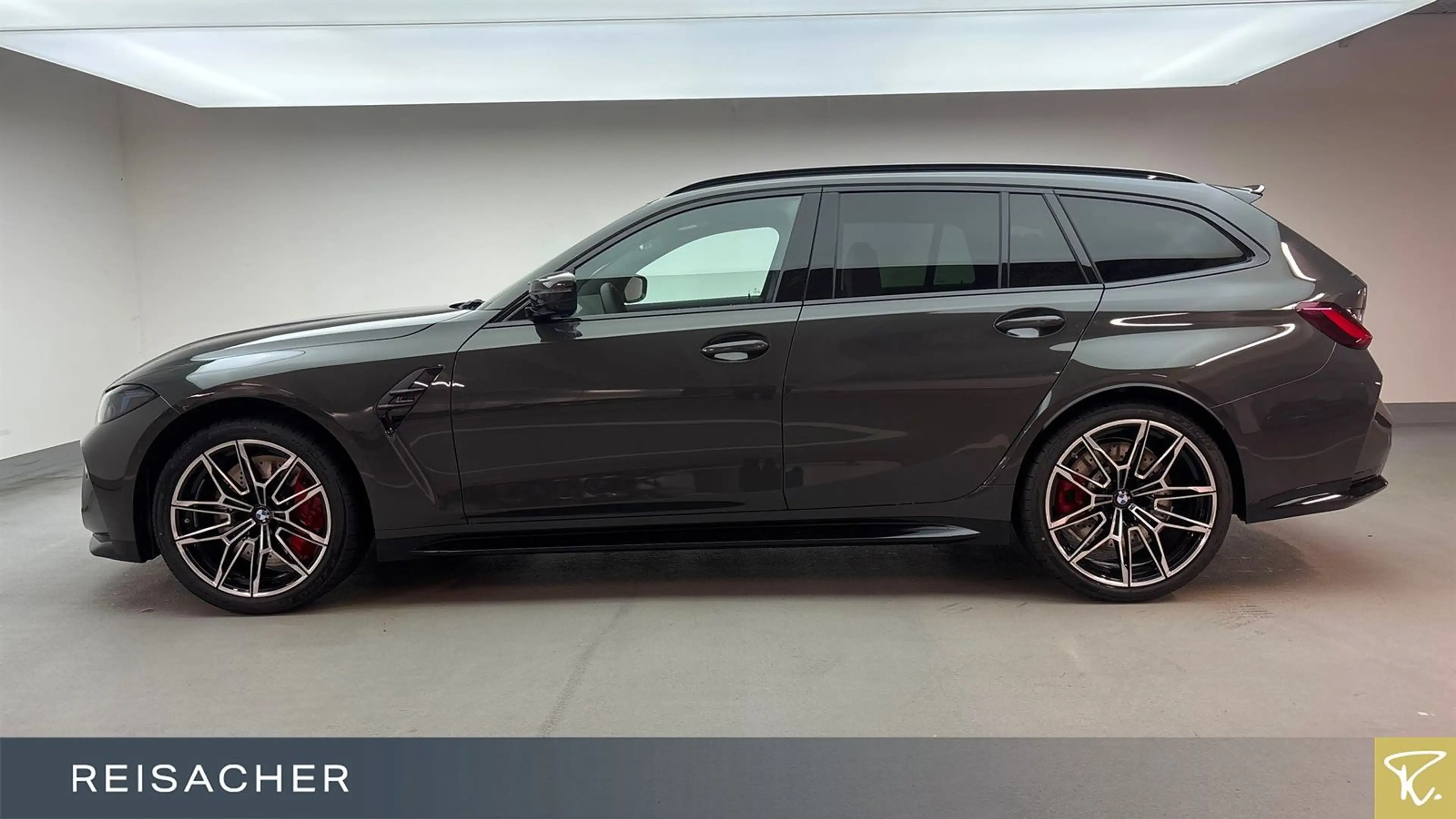 BMW M3 Competition mit M xDrive Touring DAB Radio — photo 9