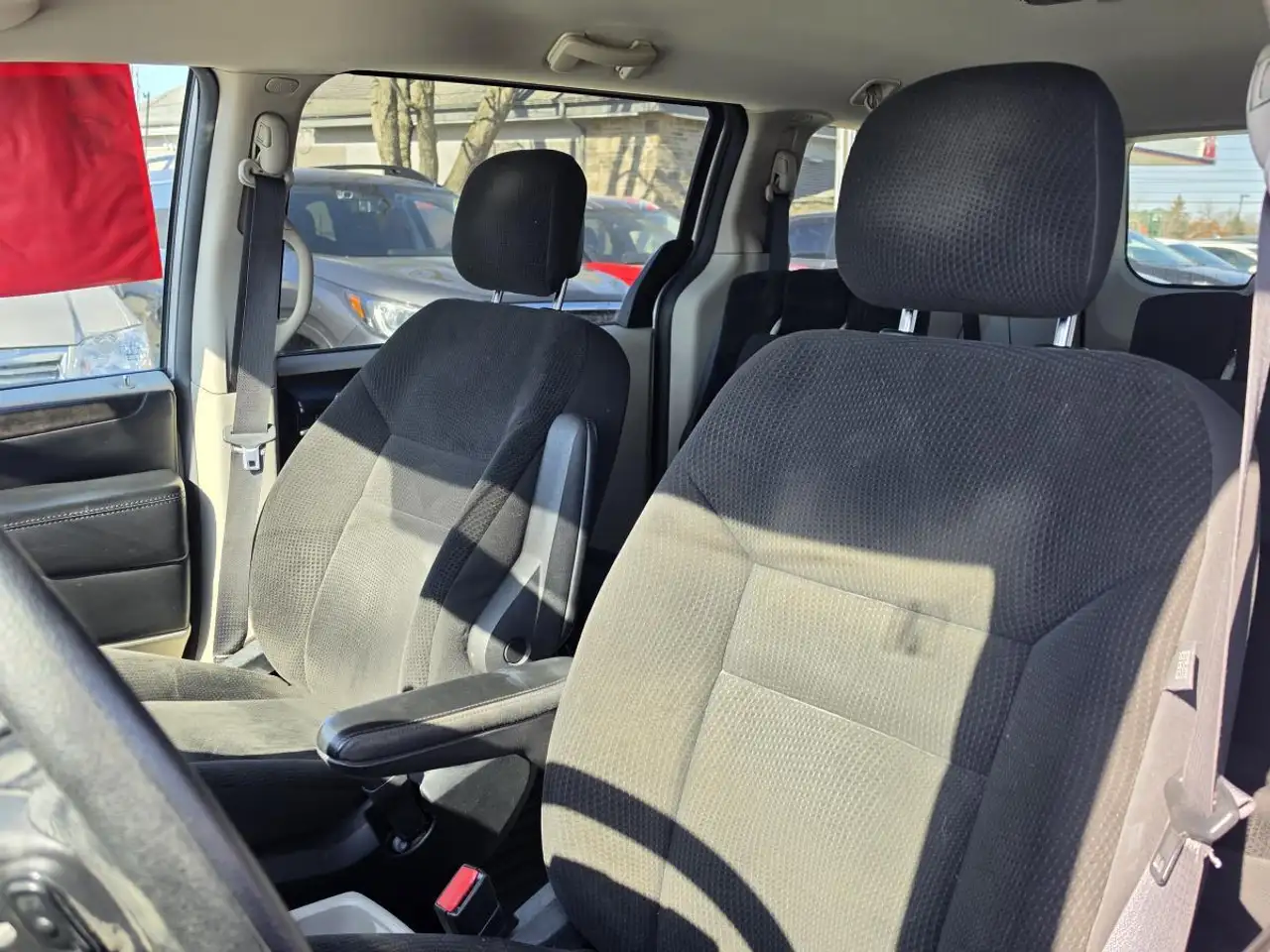 Dodge Grand Caravan снимка Dodge Grand Caravan