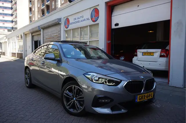 BMW 218 2-serie Gran Coupé 218i | Panoramadak | Leer | Spo