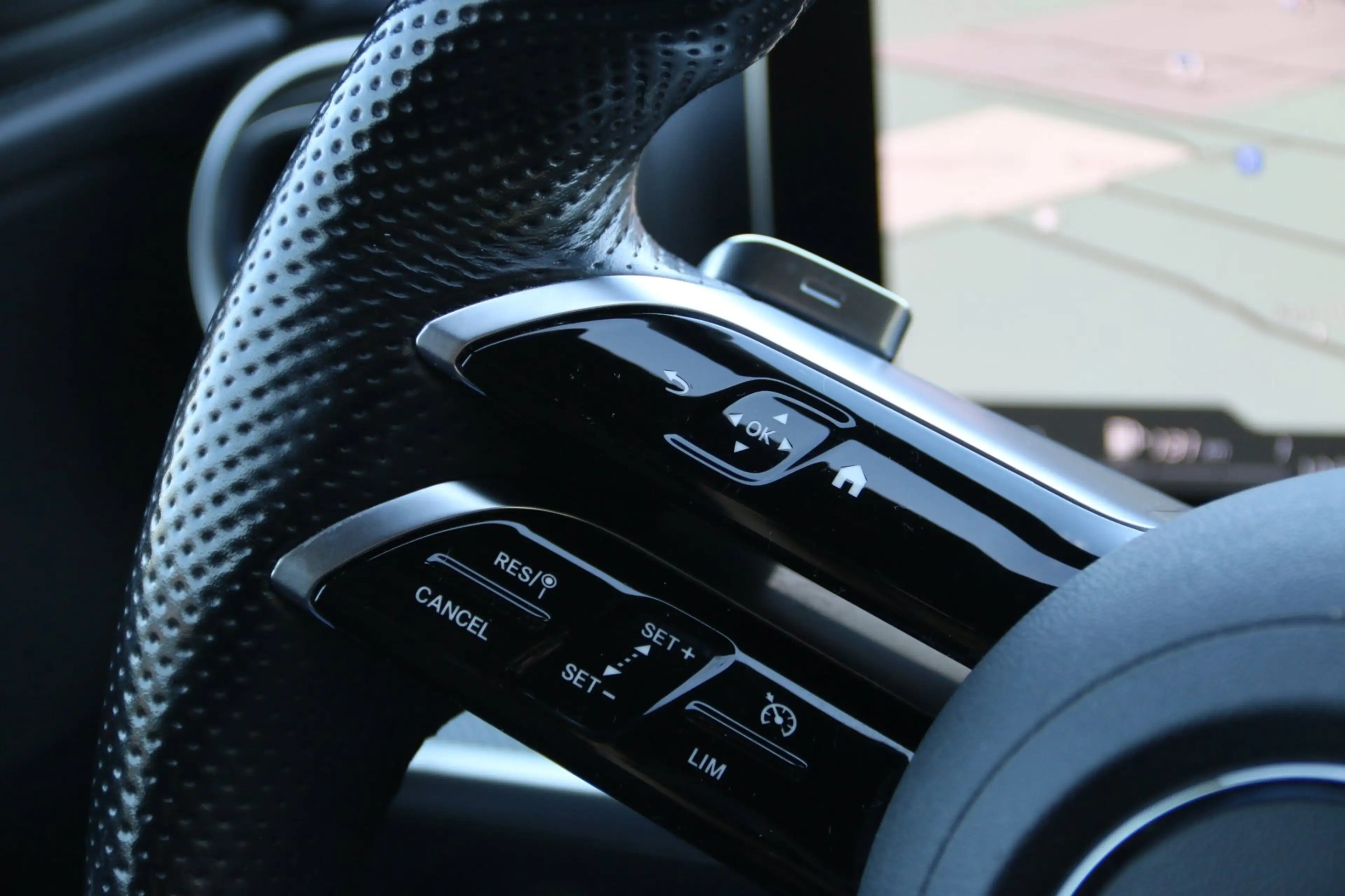 Mercedes-Benz C 200 Launch Edition AMG Line PANO-DAK! — photo 18