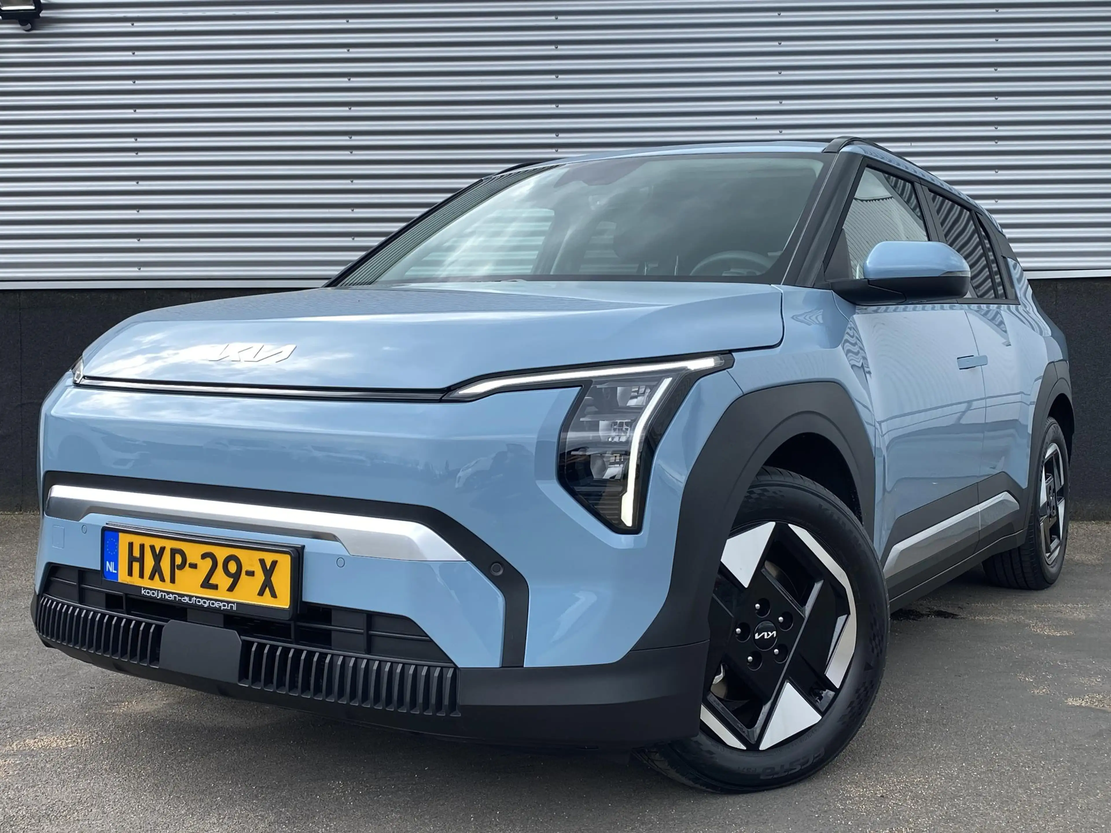 Kia EV3 Plus 81.4 kWh Nette auto, lage KM stand, dodehoekd — photo 2