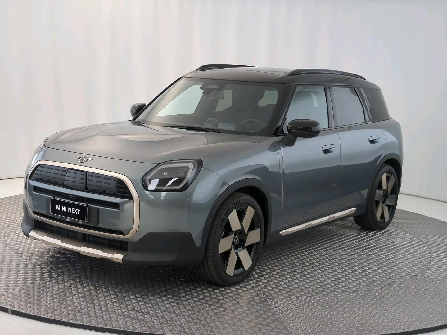 MINI Countryman E All-Electric MINI Countryman E Зелений - 1