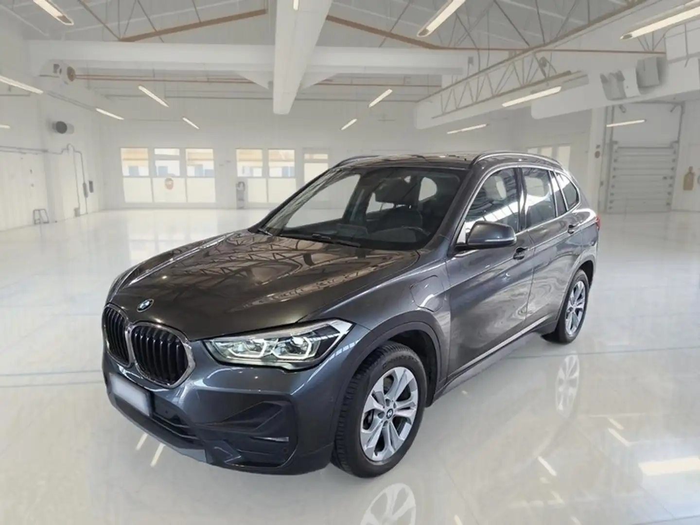 BMW X1 xDrive 25e Business Advantage automatico - 1