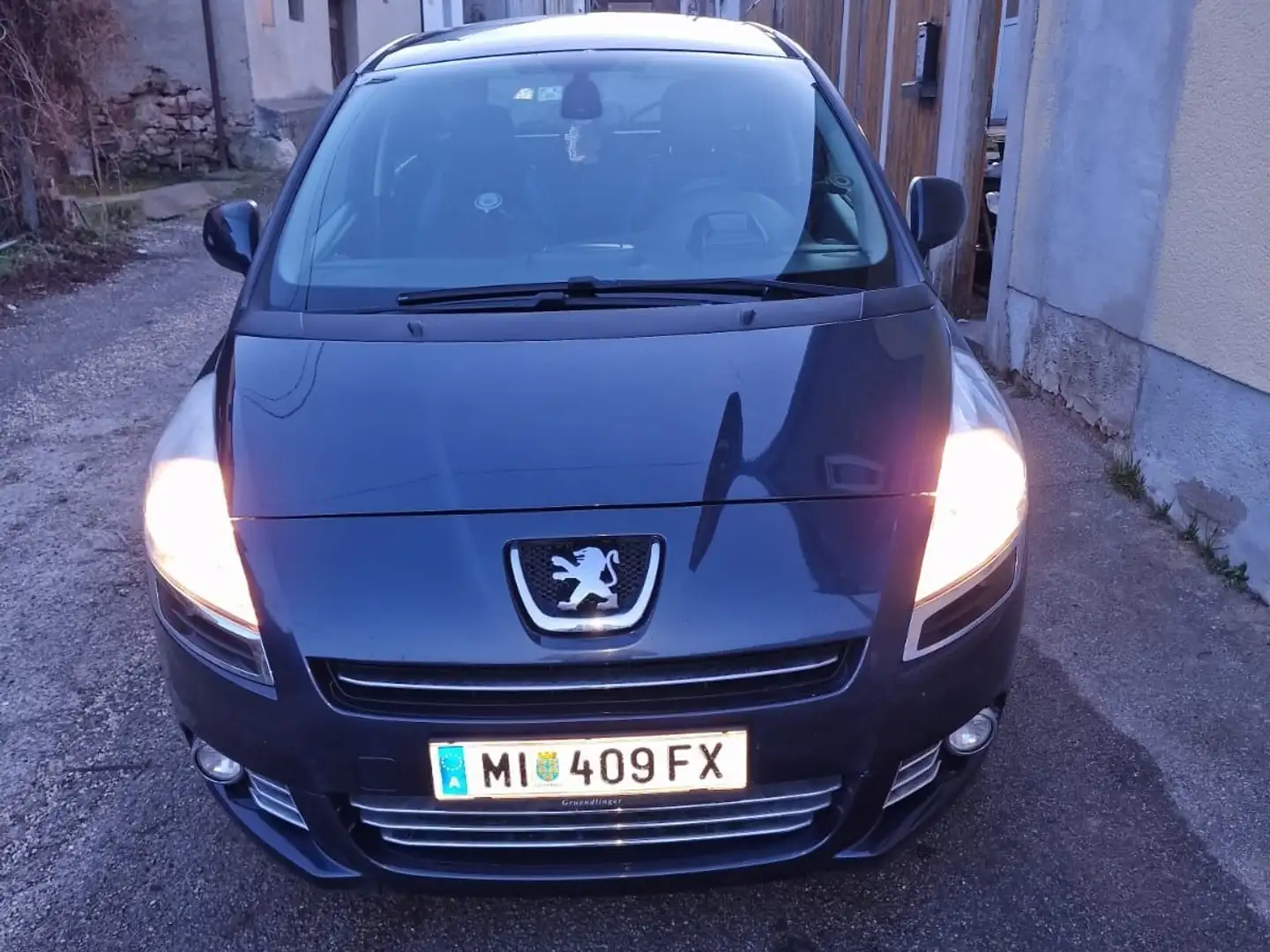 Peugeot 5008 HDI FAP 110 Family - 1