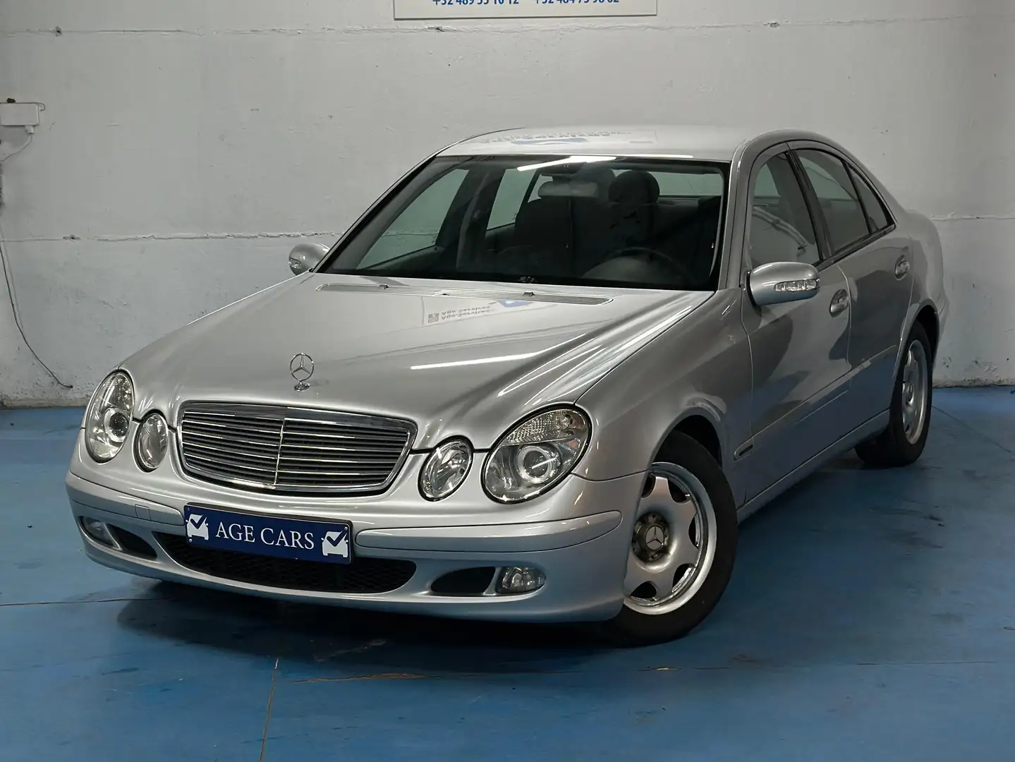 Mercedes-Benz E 200 E 200 Kompressor Classic Argent - 1