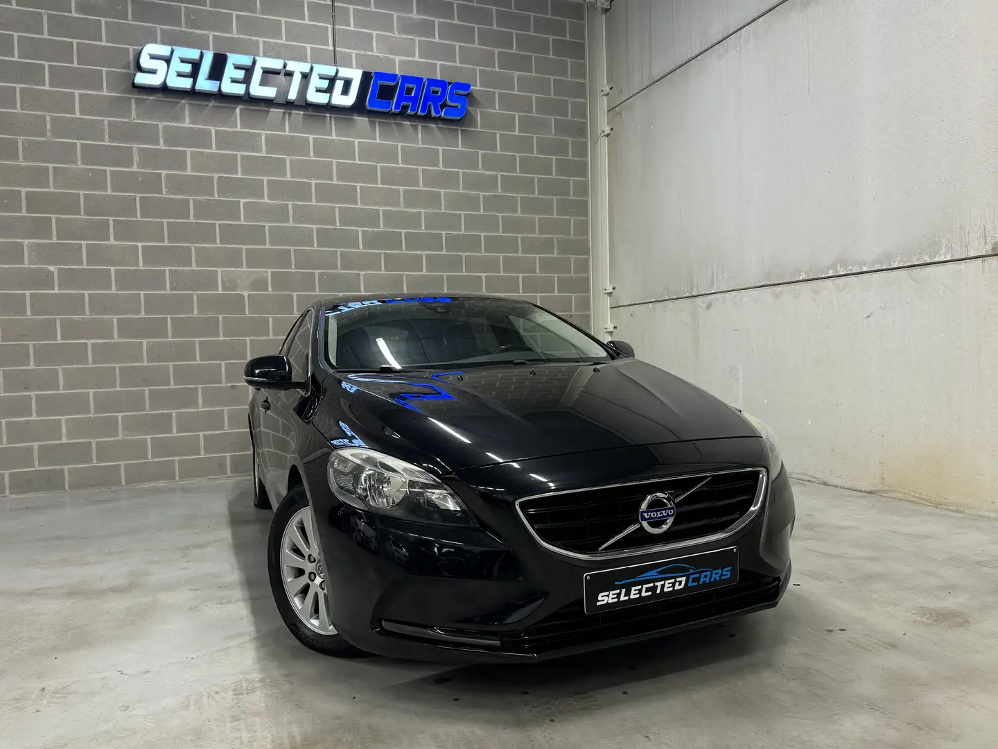 Volvo V40 D2 Kinetec Euro 5 Noir - 2