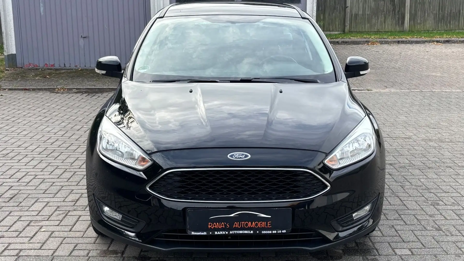 Ford Focus Turnier Business(NAV TEM Carplay HU08/27) Schwarz - 2