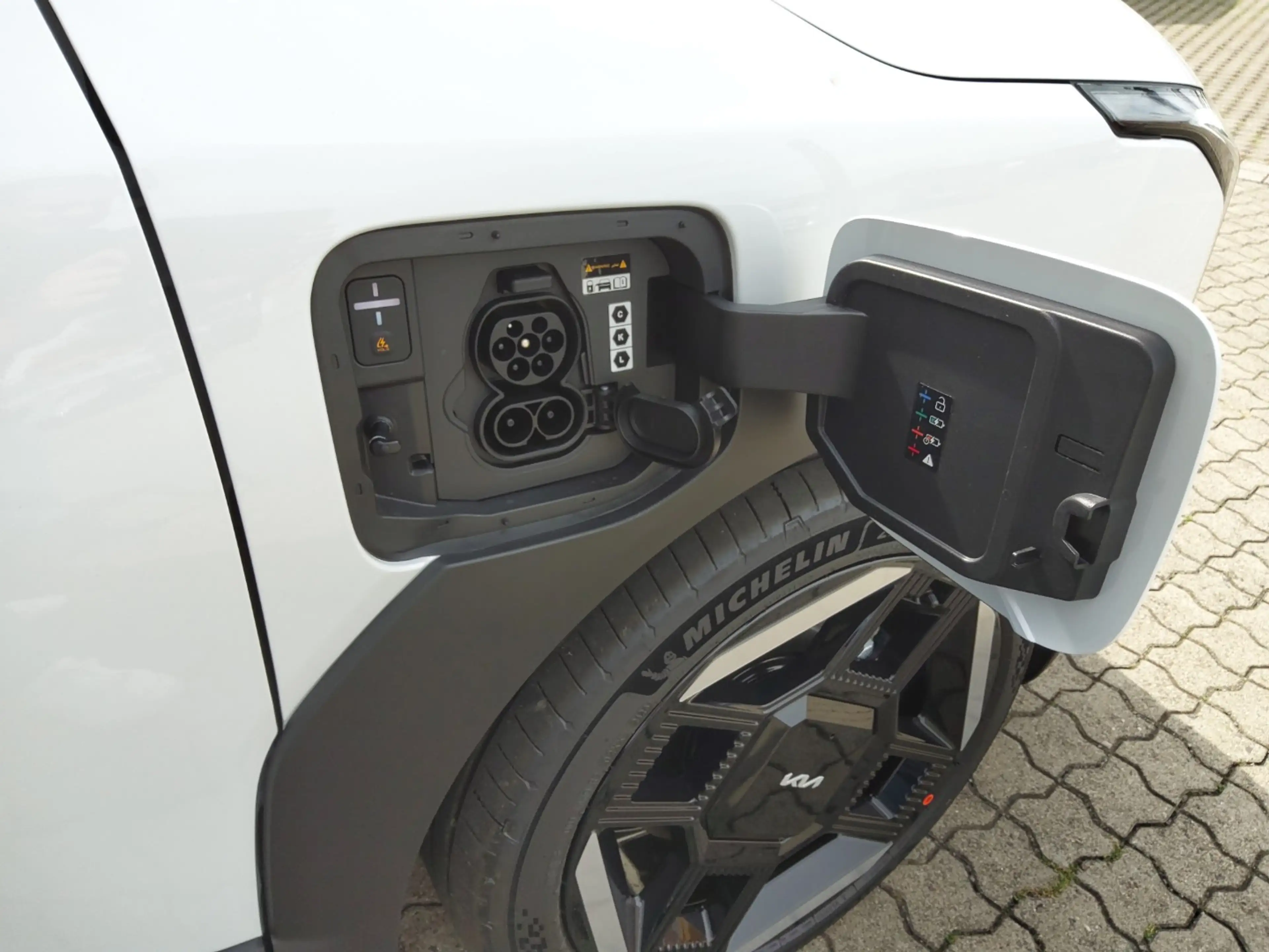 Kia EV2 4S GTL WIC 22AC TEC DWP COM — photo 5