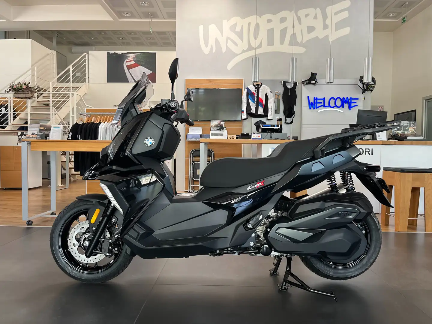 BMW C 400 X 2025 Zwart - 1