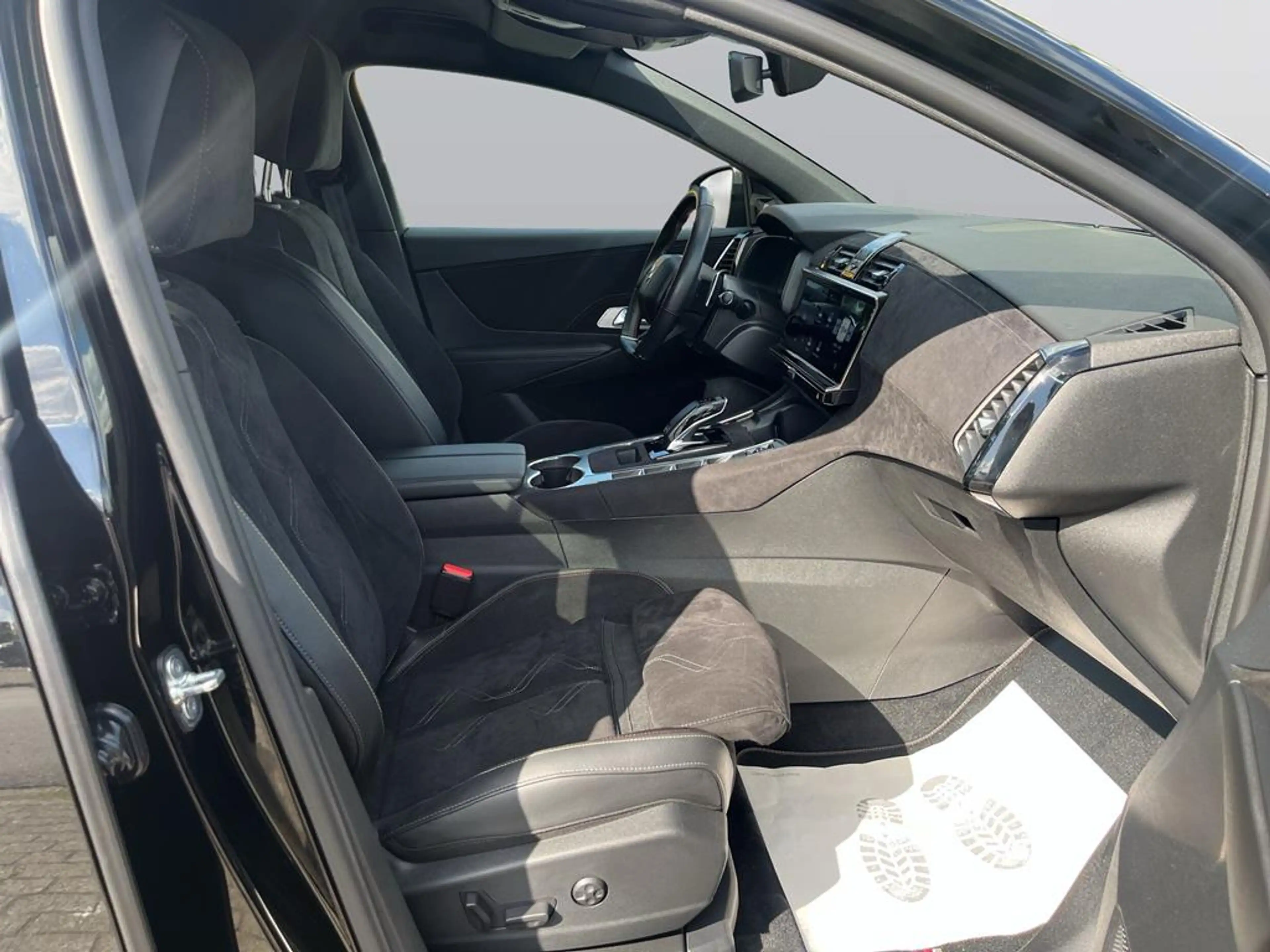 DS Automobiles DS 7 DS 7 PERFORMANCE LINE + BlueHDi 130 EAT8 — photo 13