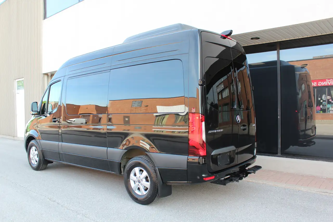 Mercedes-Benz Sprinter снимка Mercedes-Benz Sprinter