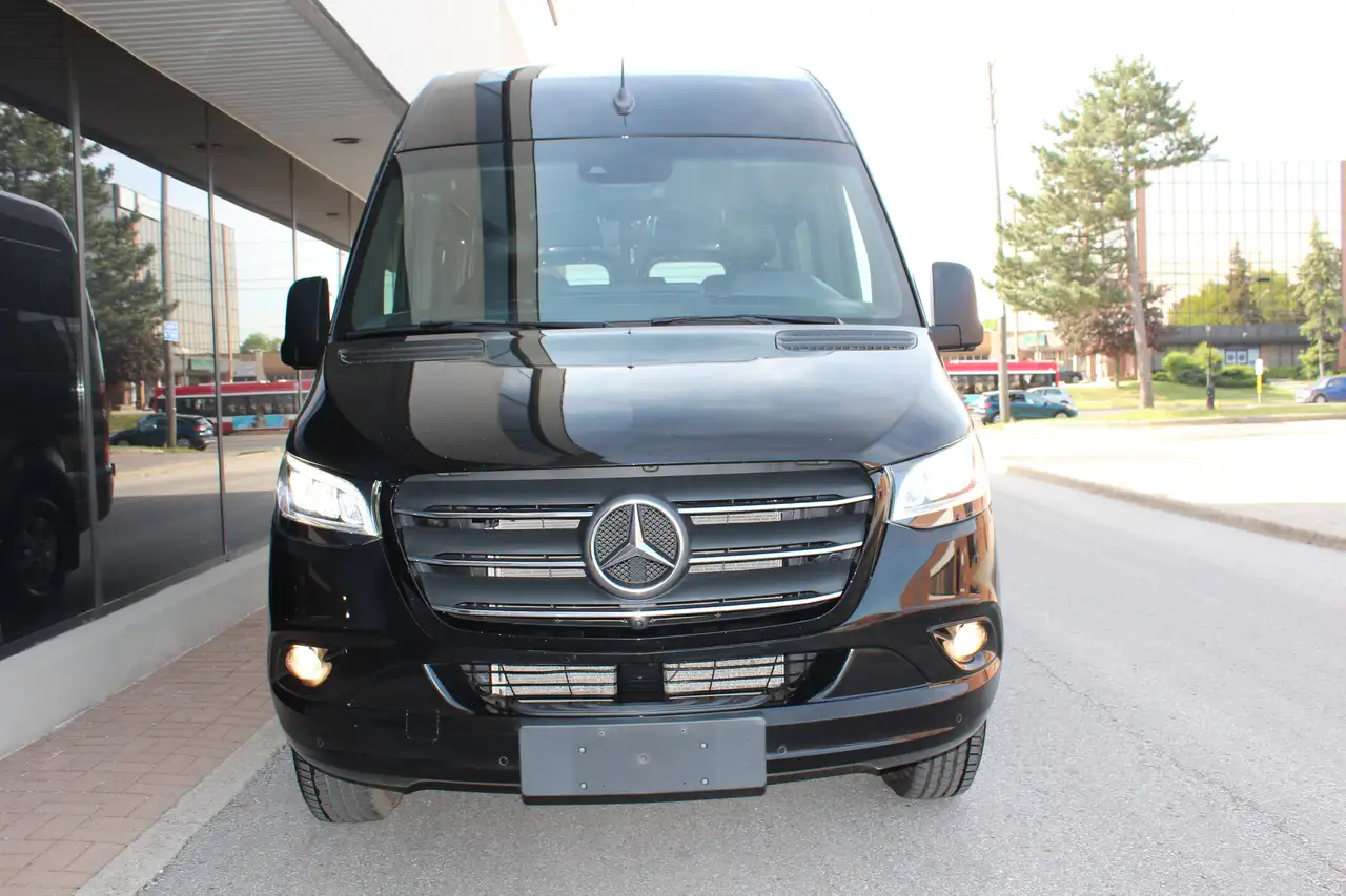 Mercedes-Benz Sprinter снимка Mercedes-Benz Sprinter