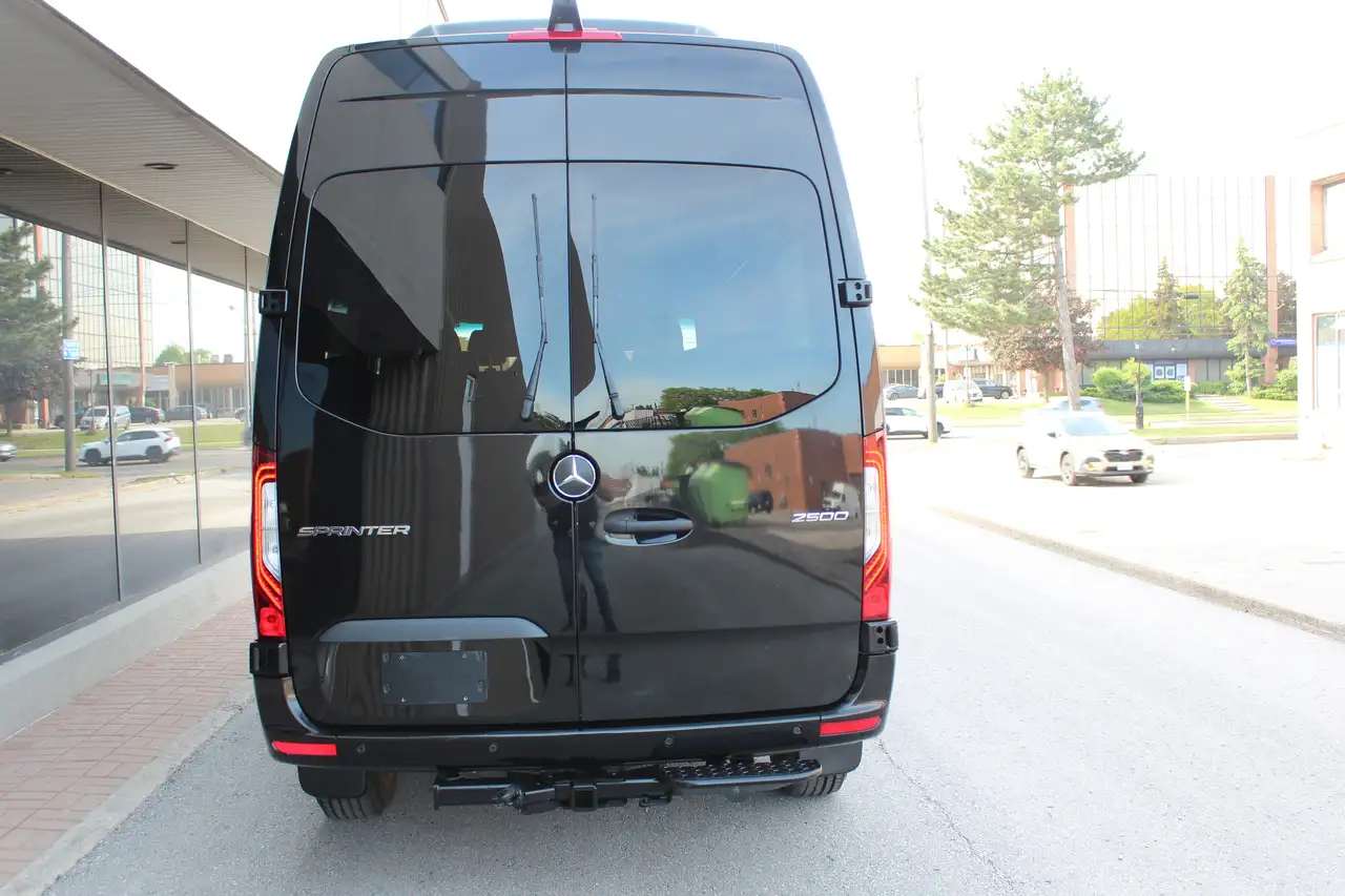 Mercedes-Benz Sprinter снимка Mercedes-Benz Sprinter