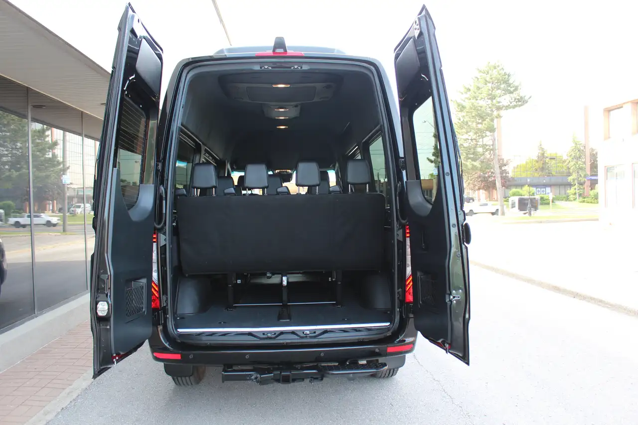 Mercedes-Benz Sprinter снимка Mercedes-Benz Sprinter