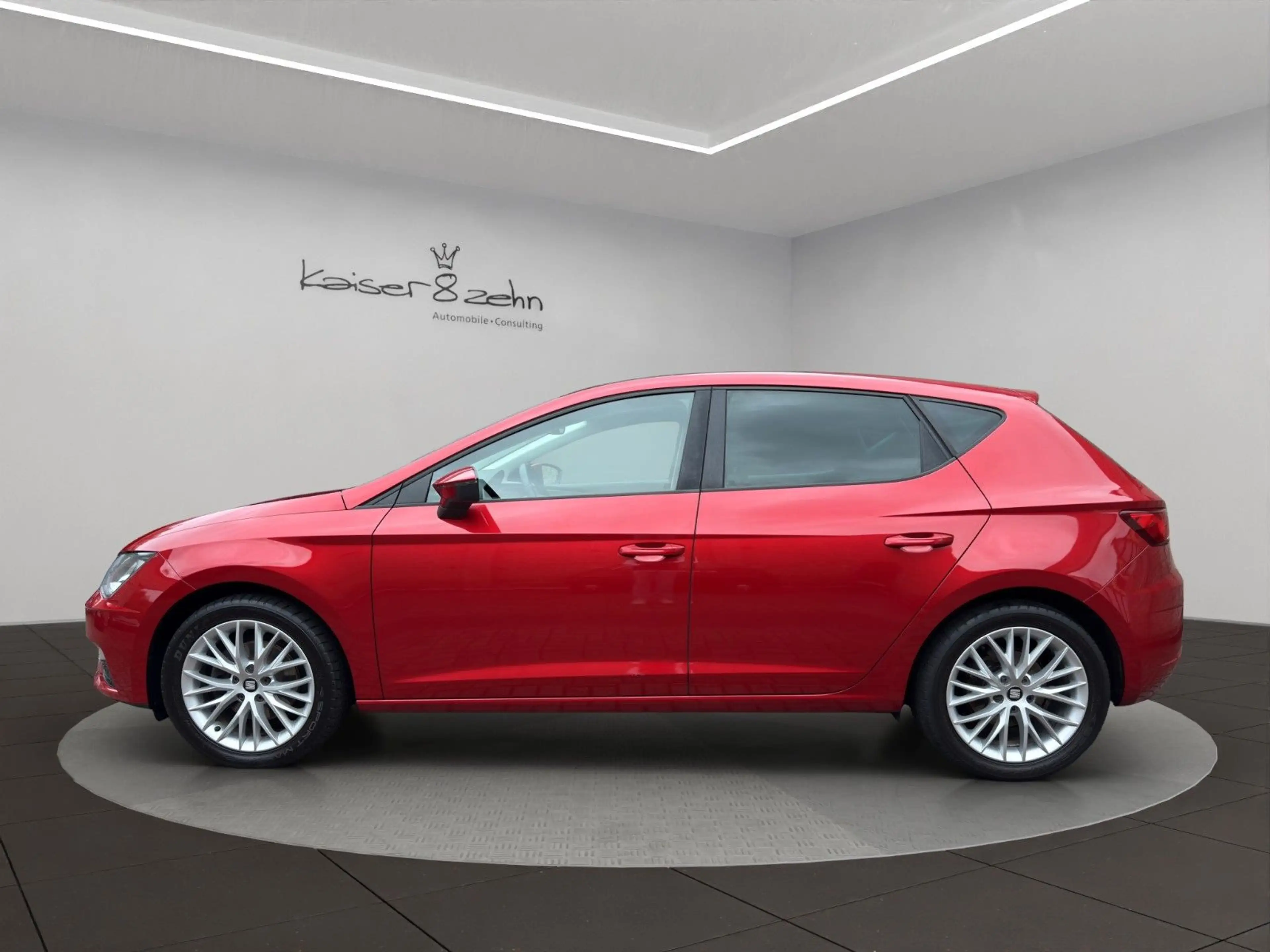 SEAT Leon 1.5 TGI Style *2.Hand*Erdgas*CarPlay*PDC* — photo 2