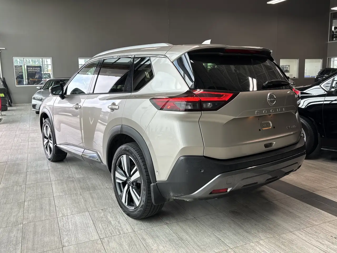 Nissan Rogue снимка Nissan Rogue