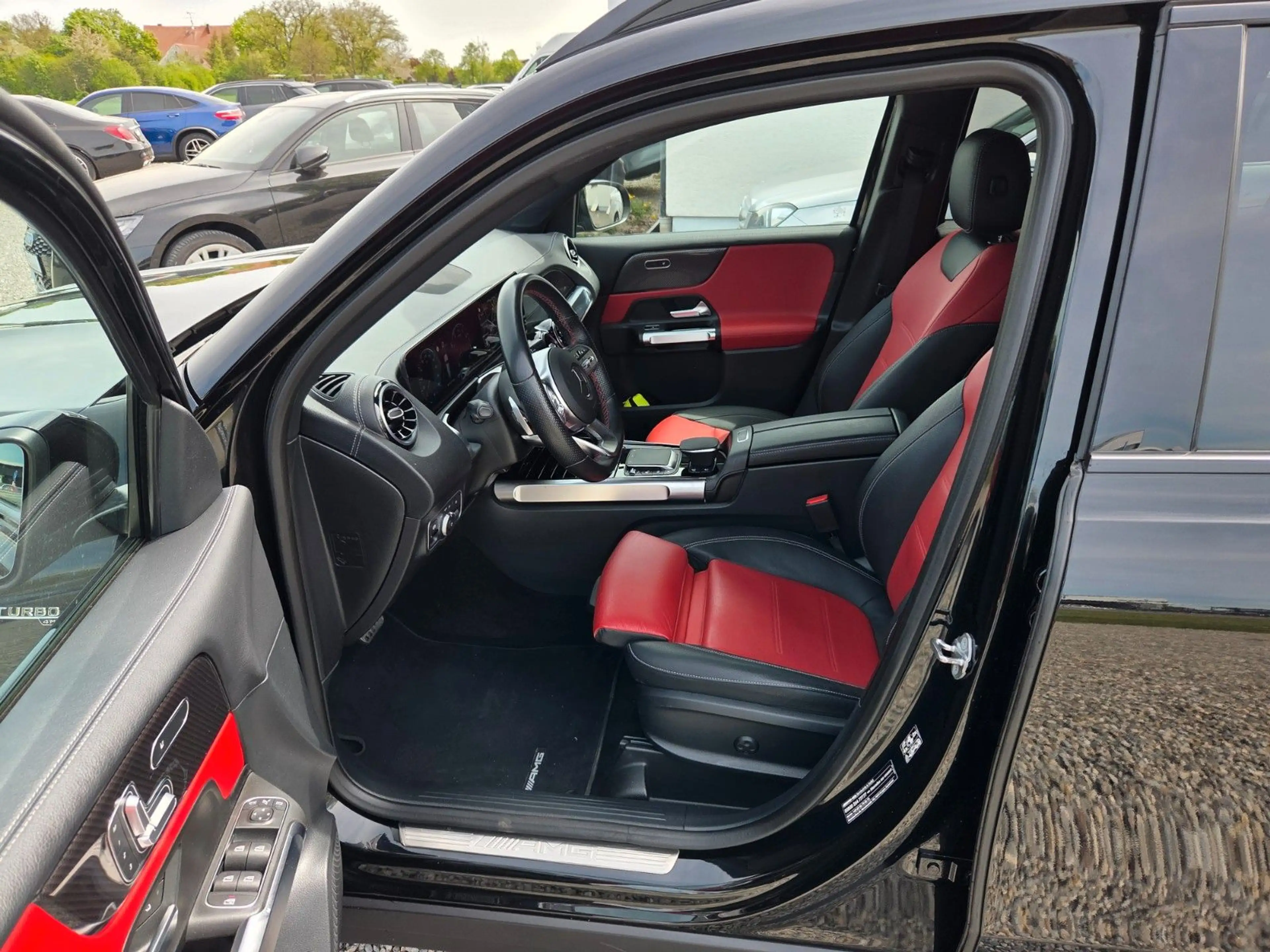 Mercedes-Benz GLB 35 AMG 4Matic Night-Paket AHK*ACC*LED*Memory — photo 18