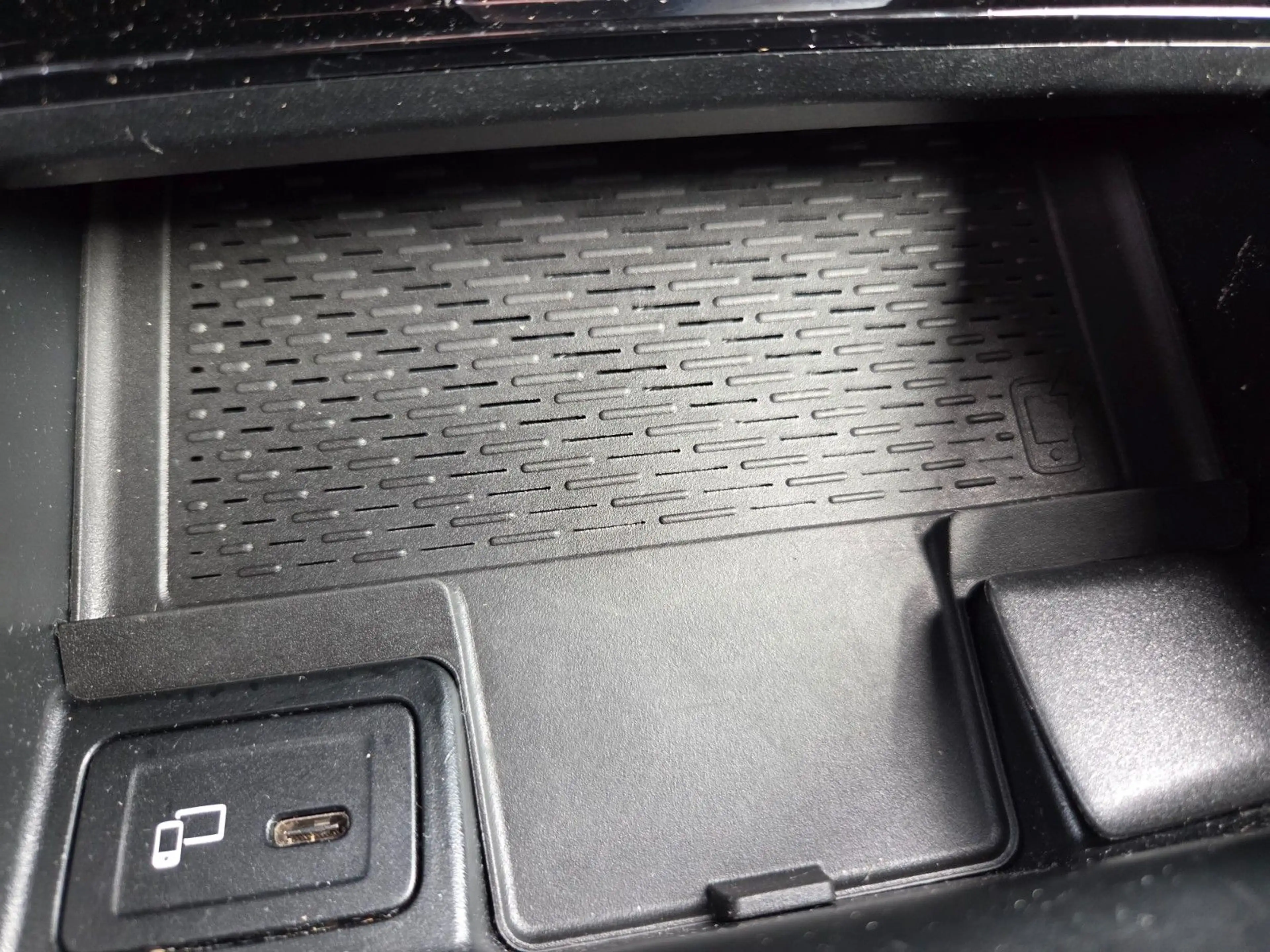 Mercedes-Benz GLB 35 AMG 4Matic Night-Paket AHK*ACC*LED*Memory — photo 23