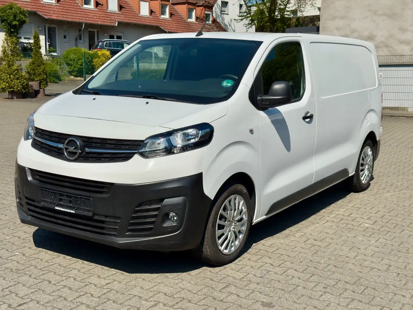 Opel Vivaro Kasten Edition M KLIMA NAVI TEMPOMAT LEDR Weiß - 1