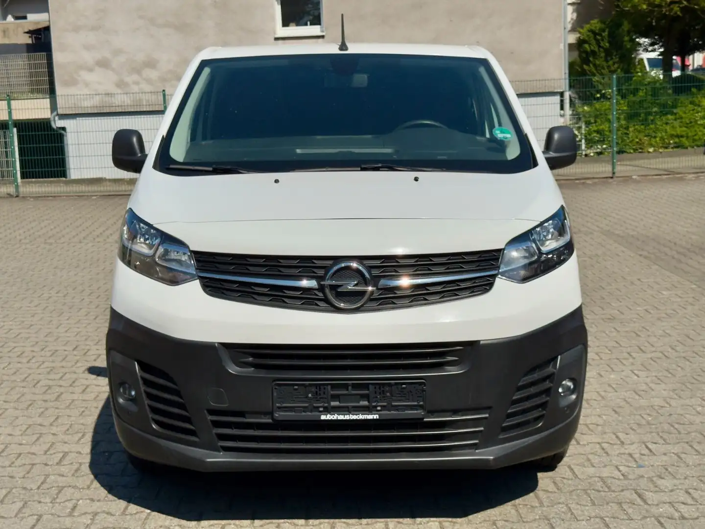 Opel Vivaro Kasten Edition M KLIMA NAVI TEMPOMAT LEDR Weiß - 2