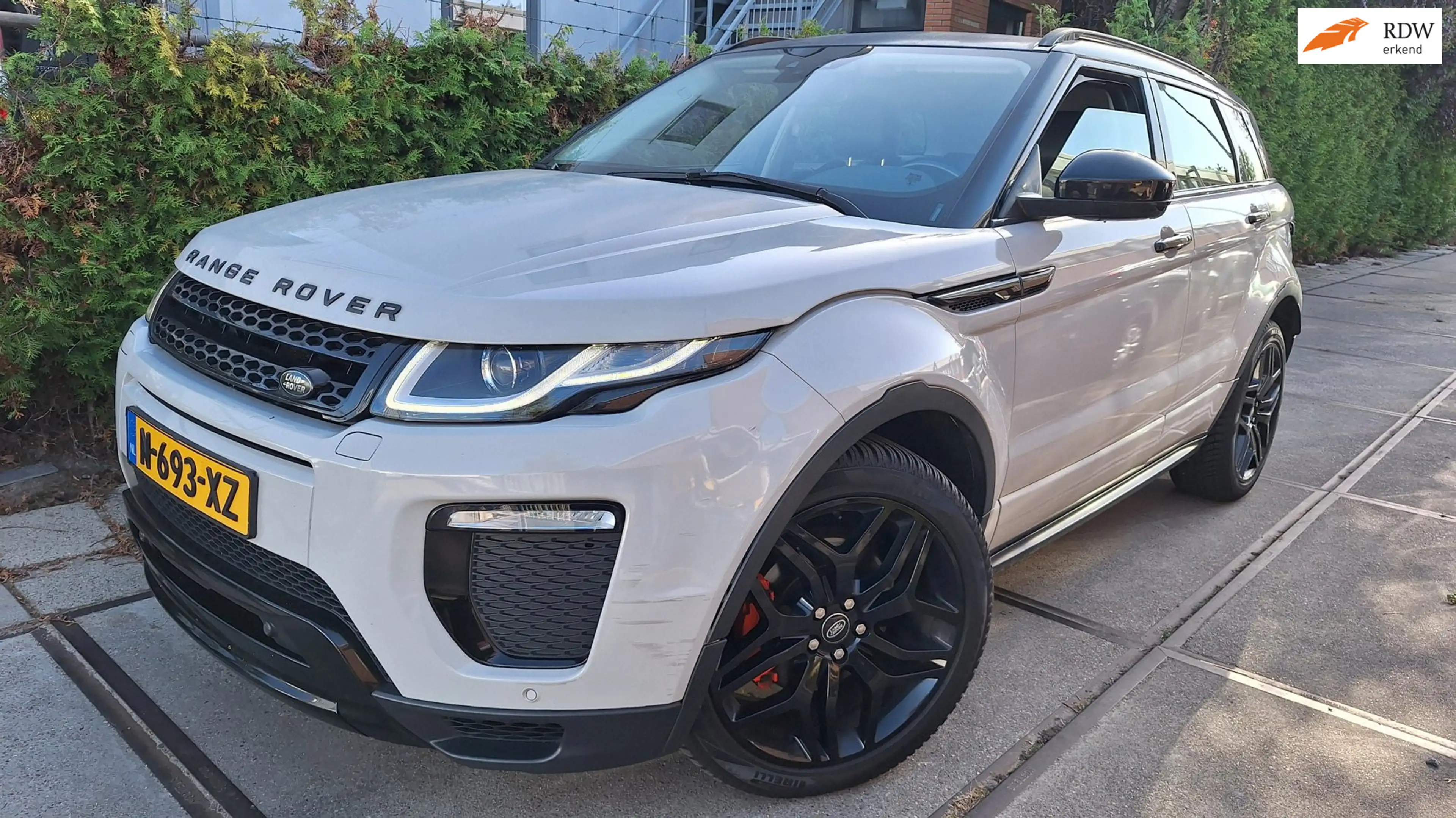 Land Rover Range Rover Evoque 2.0 TD4 SE Dynamic