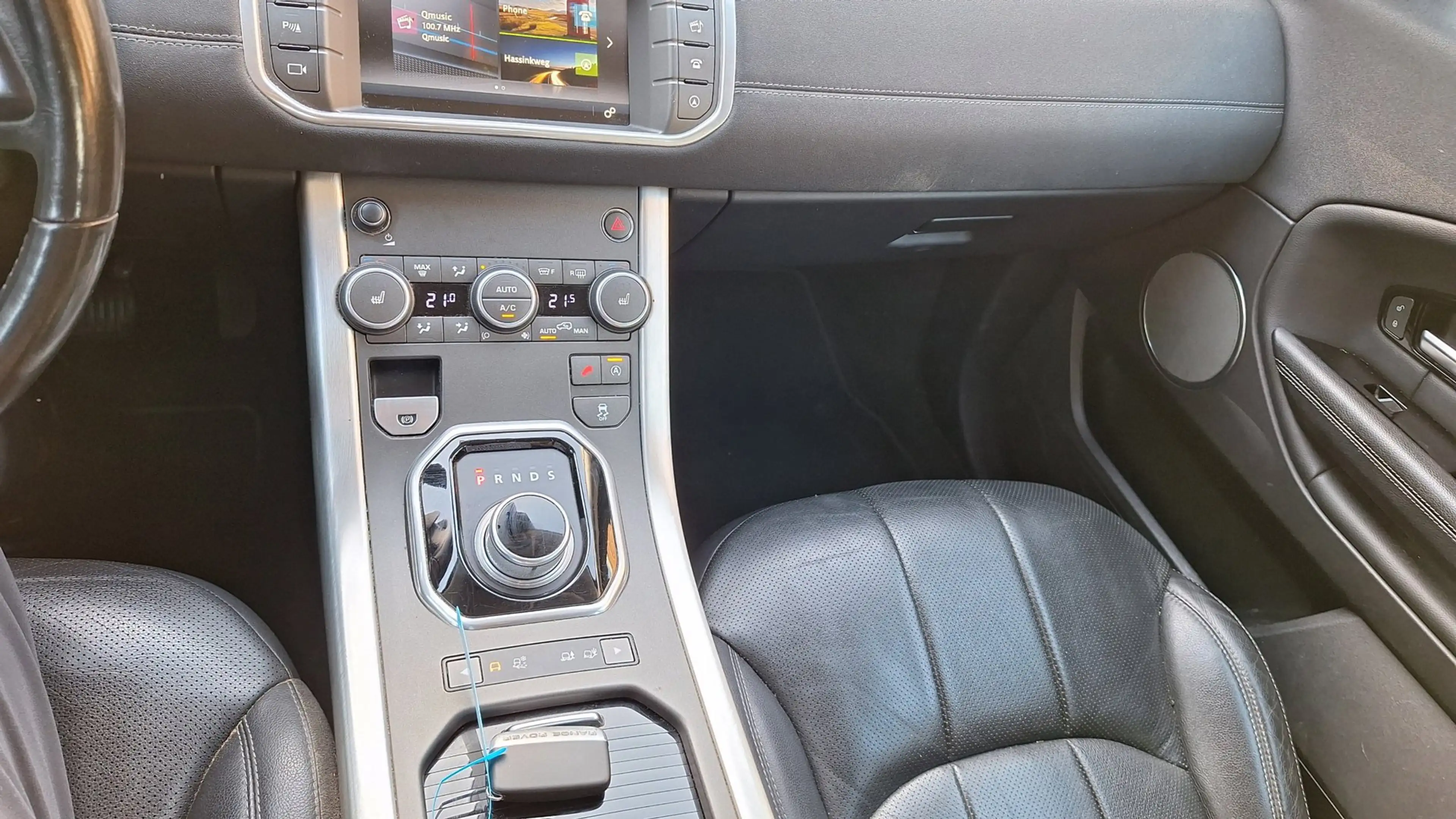 Land Rover Range Rover Evoque 2.0 TD4 SE Dynamic — photo 8