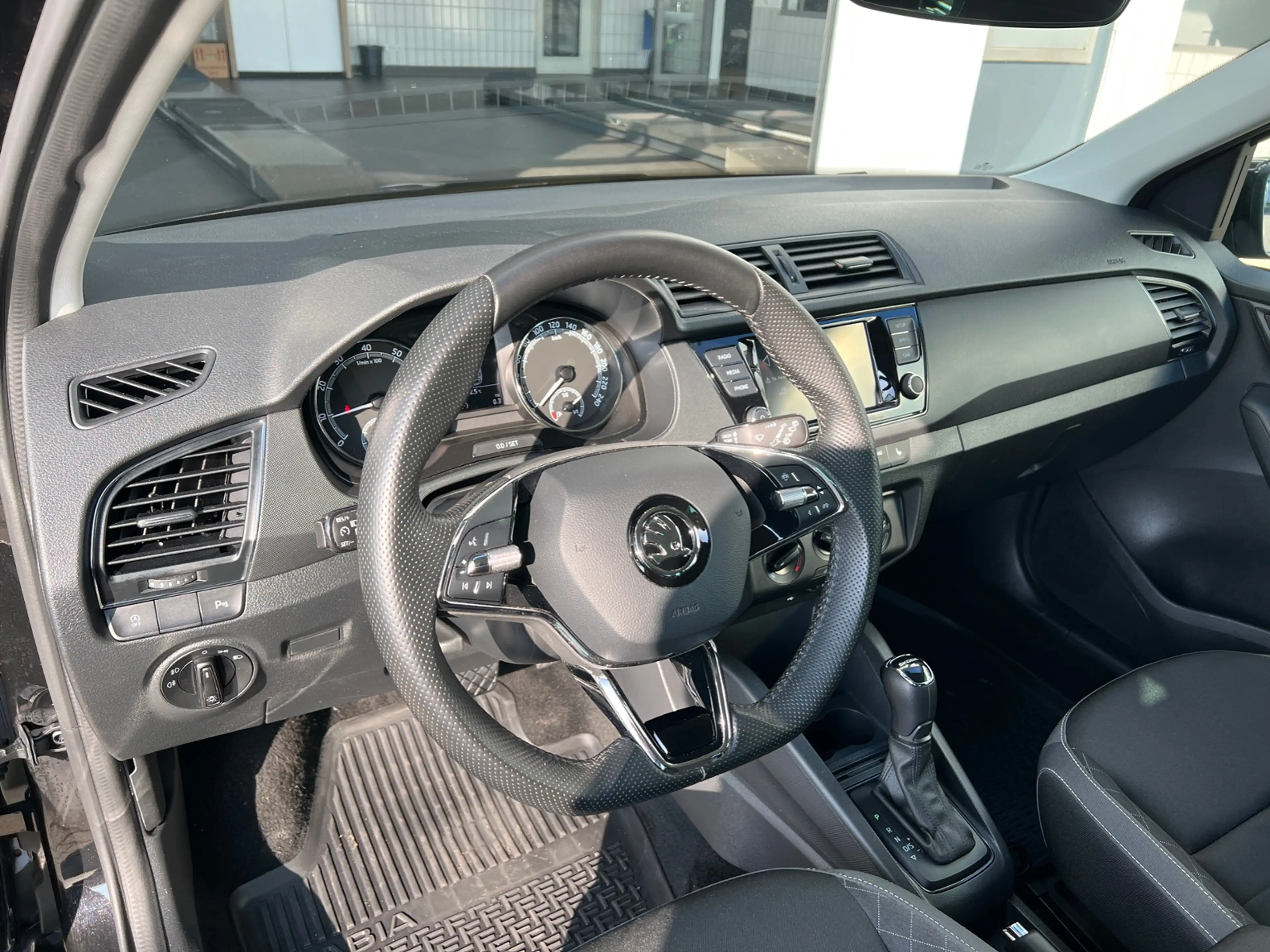 Skoda Fabia III Combi Ambition 1.0 TSI DSG *Klima,Sitzhzg.,Ka — photo 6