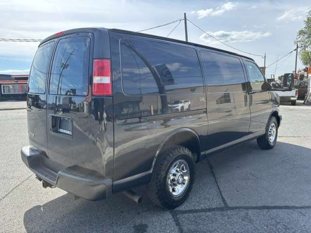 2017 Chevrolet Express 2500 Cargo Van