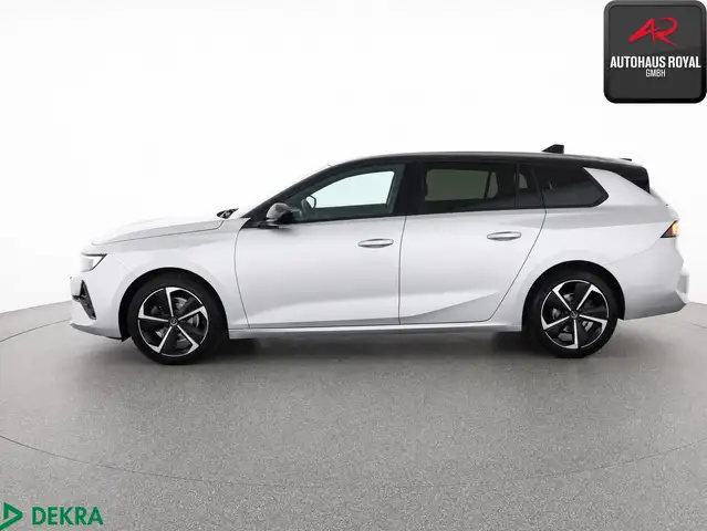 Opel Astra view 2