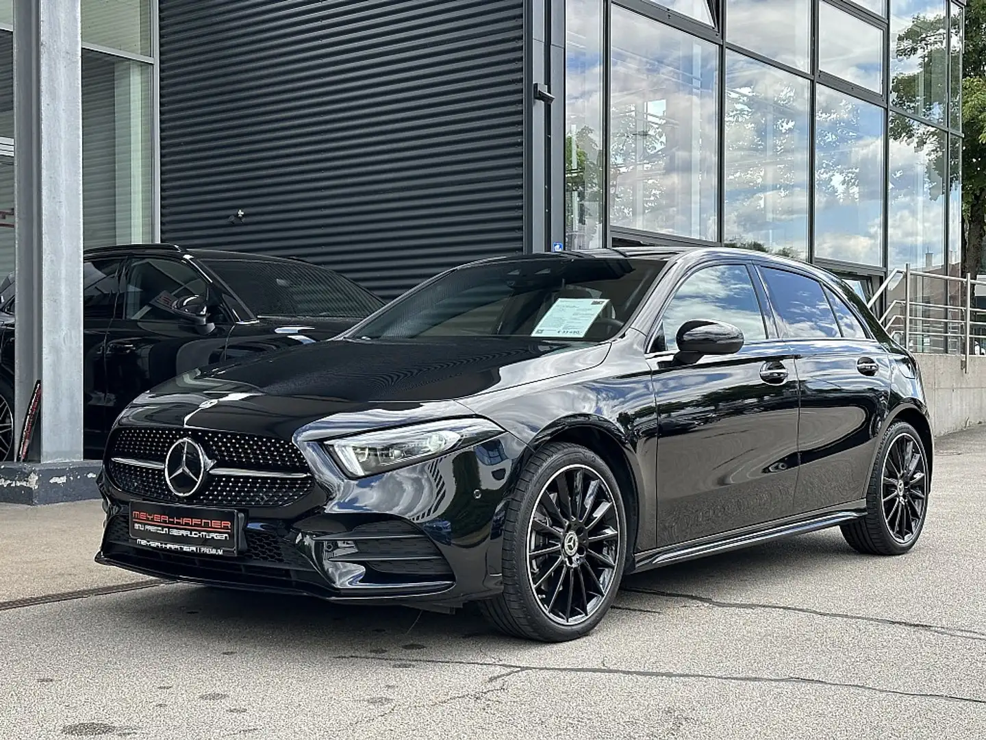 Mercedes-Benz A 250 e PHEV Aut. AMG-LINE PREMIUM Hybrid Schwarz - 2