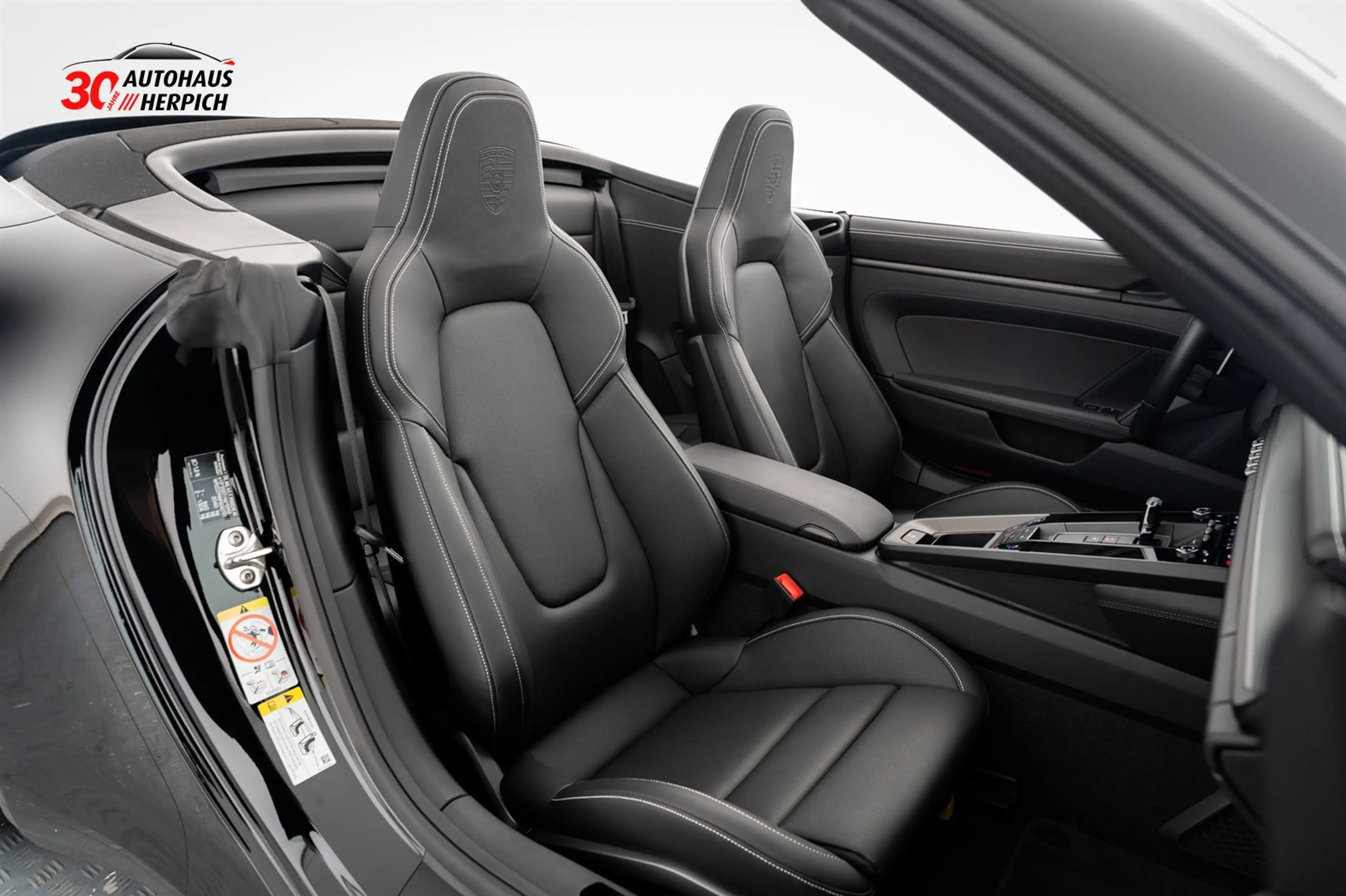 Porsche 992 Carrera GTS Cabrio Sitzbelüf HAL InnoD BOSE — photo 14