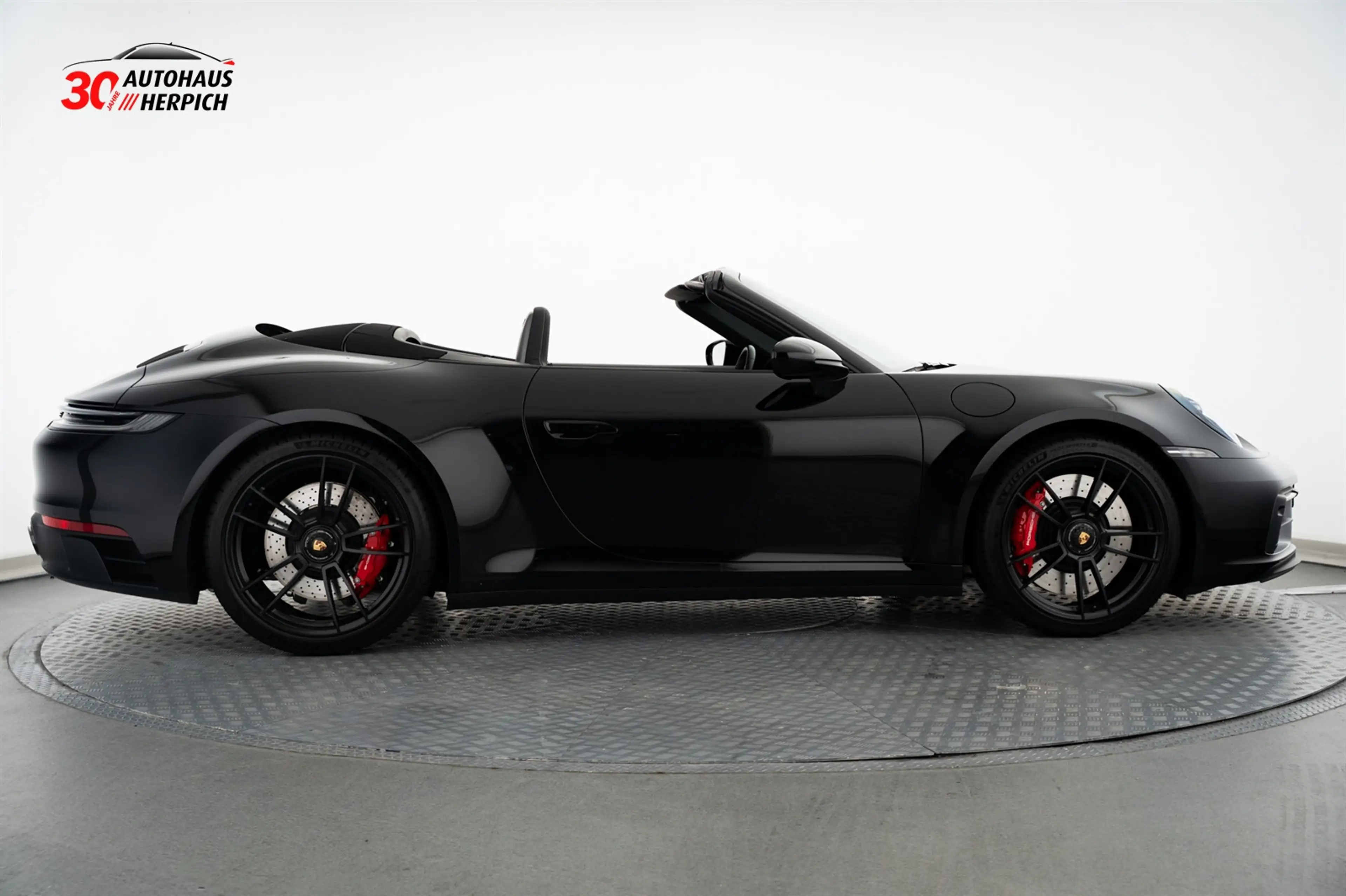 Porsche 992 Carrera GTS Cabrio Sitzbelüf HAL InnoD BOSE — photo 6