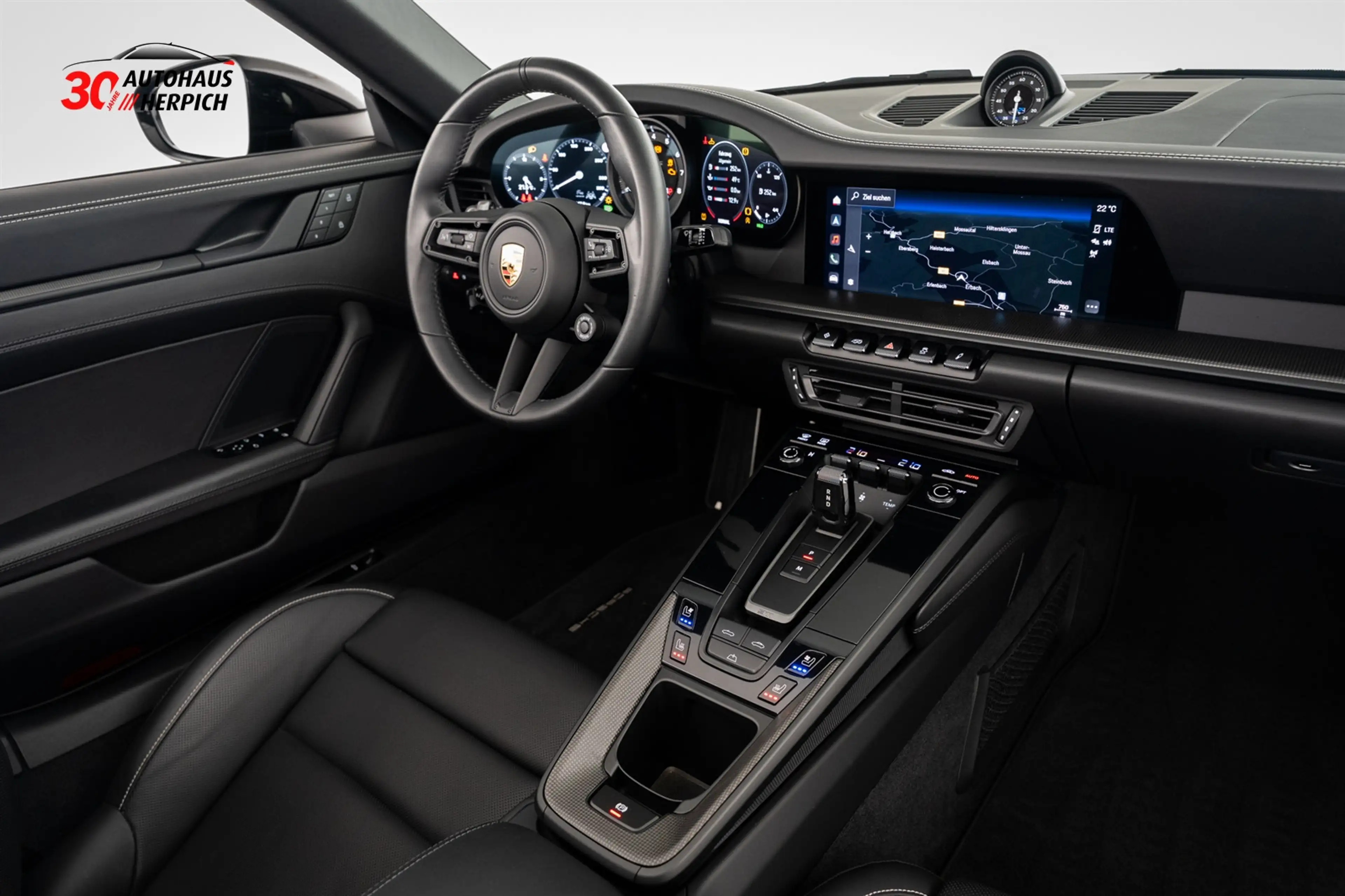 Porsche 992 Carrera GTS Cabrio Sitzbelüf HAL InnoD BOSE — photo 11