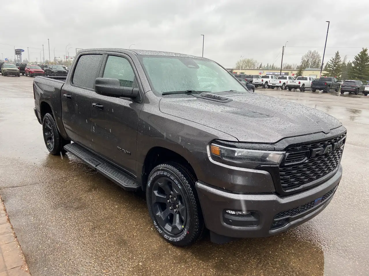 RAM 1500 снимка RAM 1500