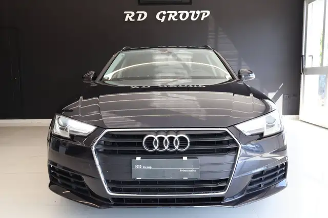 Audi A4 view 2